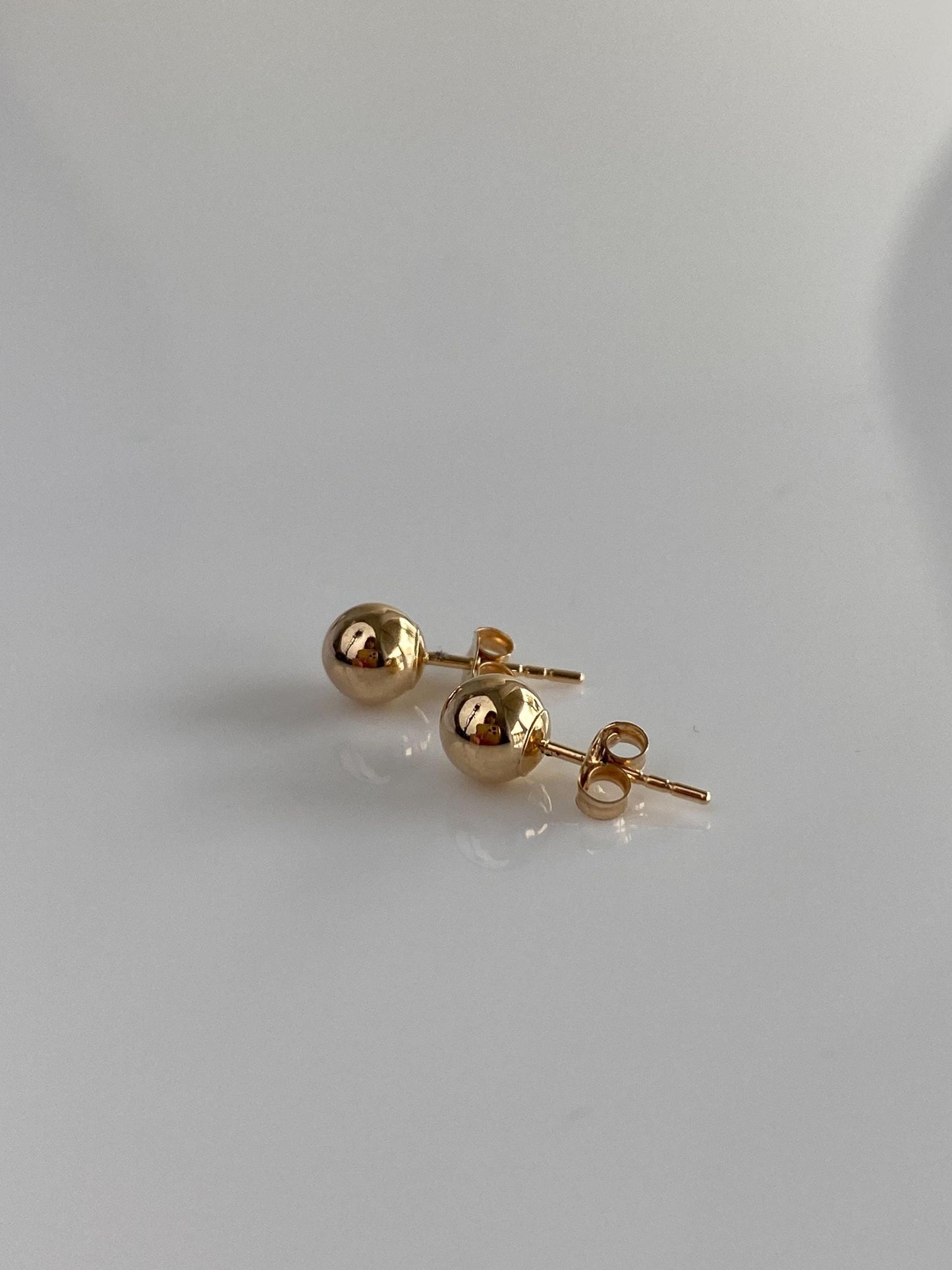 Vintage 10k Yellow Gold Ball Stud Earrings