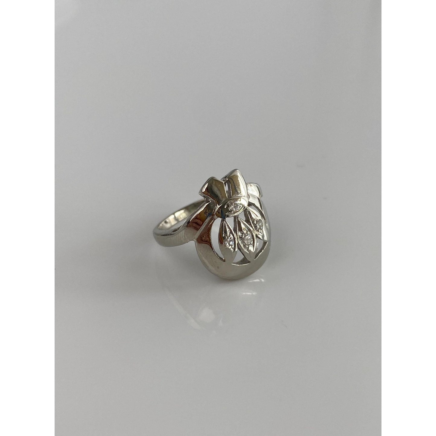 Vintage Solid 14k White Gold Diamond Ring - Size 5.5