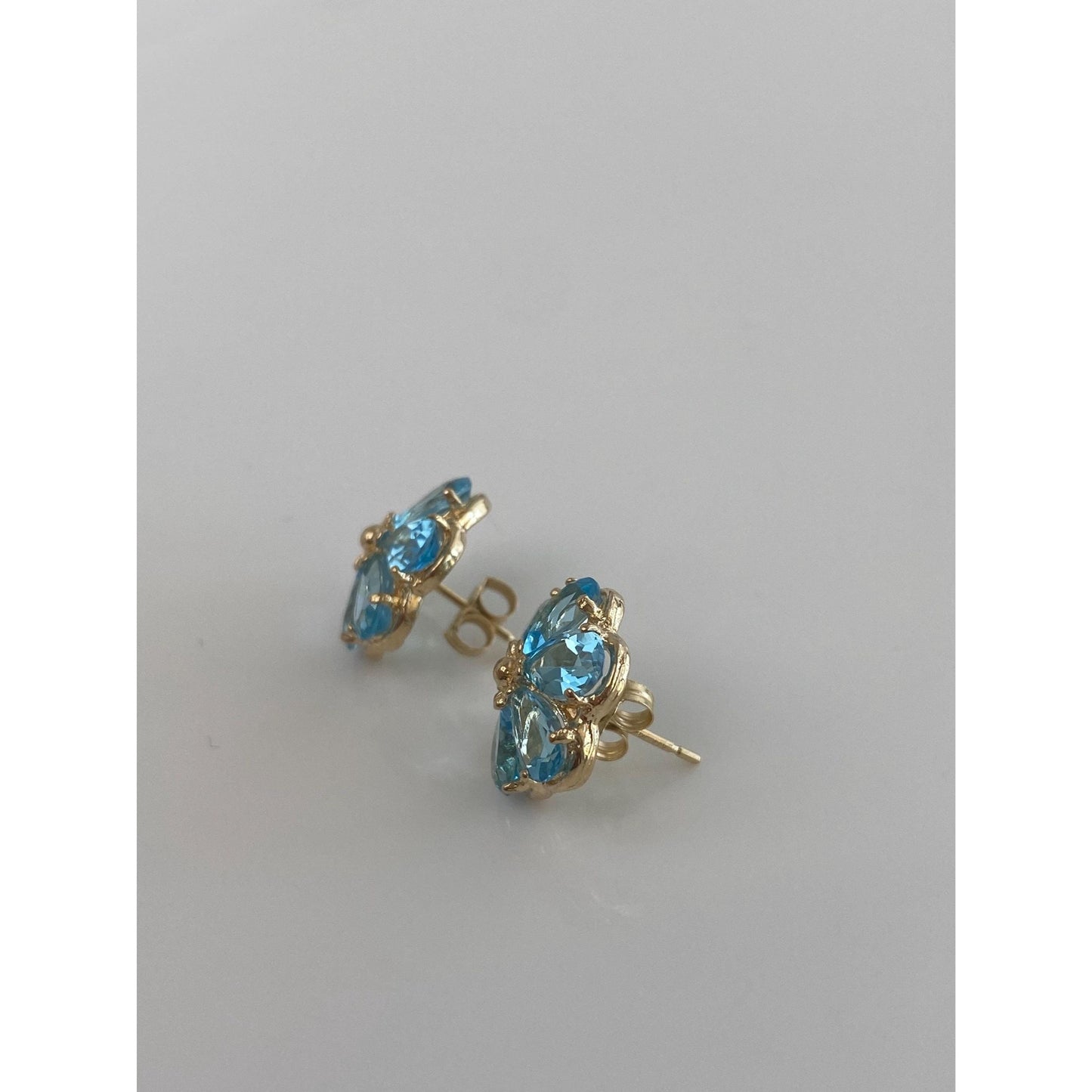 Vintage Solid 14k Yellow Gold Topaz Flower Stud Earrings