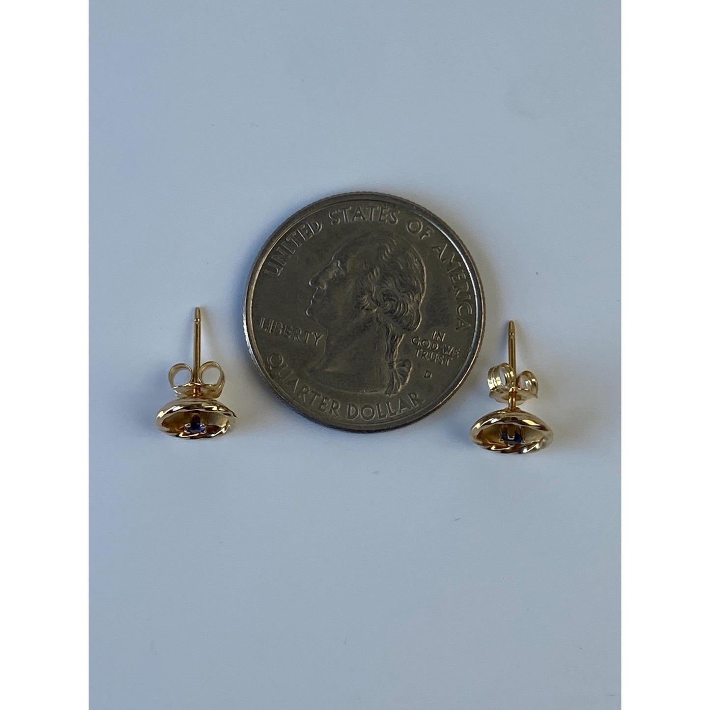 Vintage Solid 14k Yellow Gold Blue Spinel Dish Stud Earrings