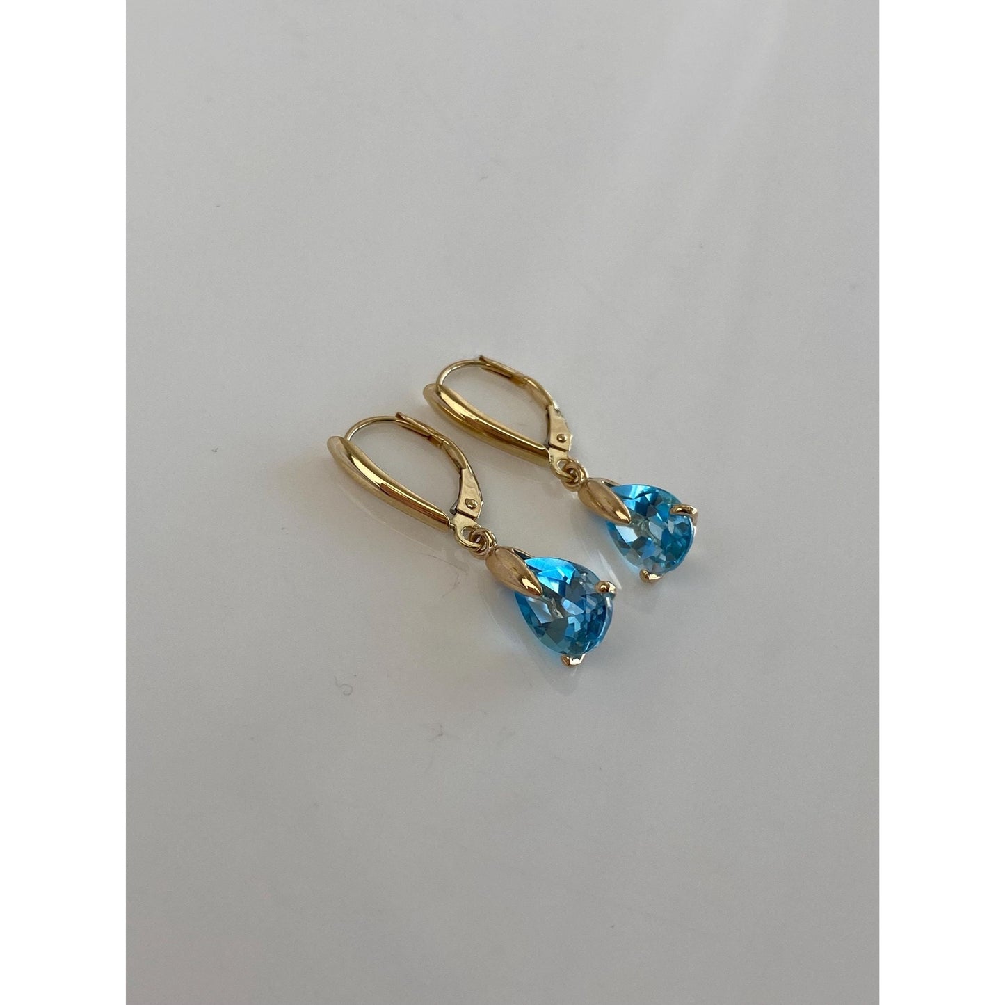 Vintage Solid 14k Yellow Gold Topaz Dangle Earrings