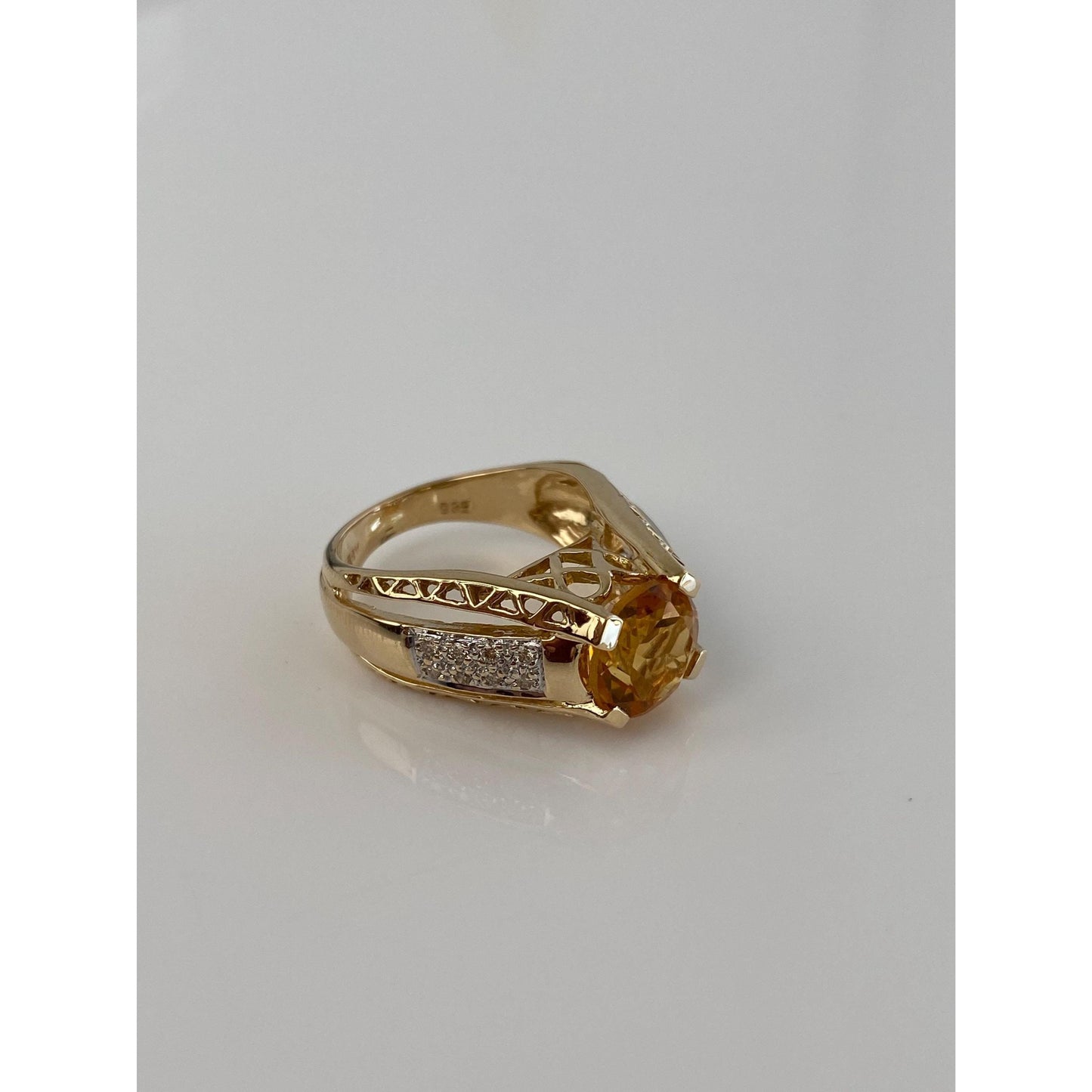 Vintage Solid 14k Yellow Gold Diamond Citrine Ring - Size 6.75