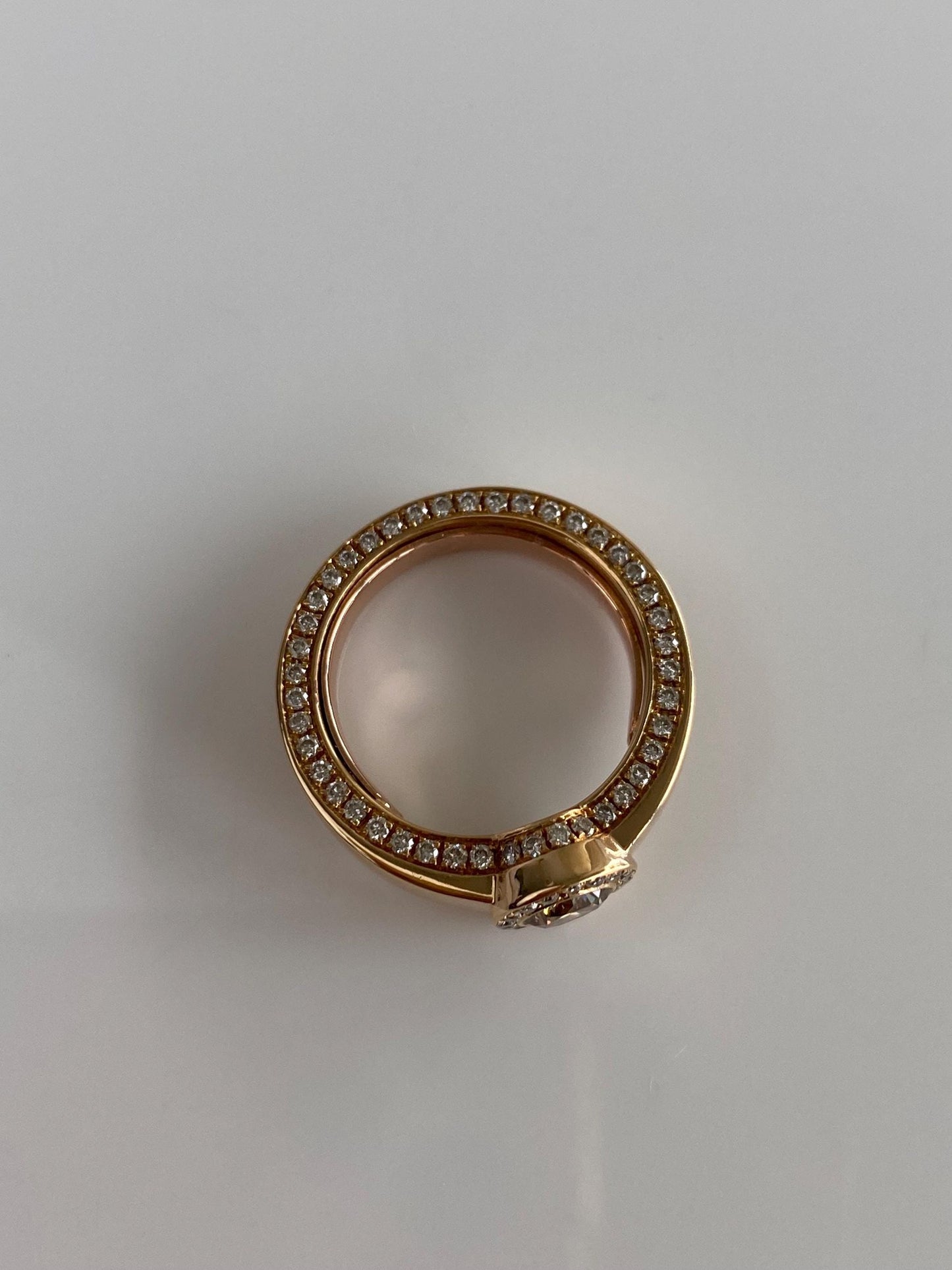 Vintage Solid 18k Rose Gold Brown & Clear Diamond Embedded Ring - Size 5