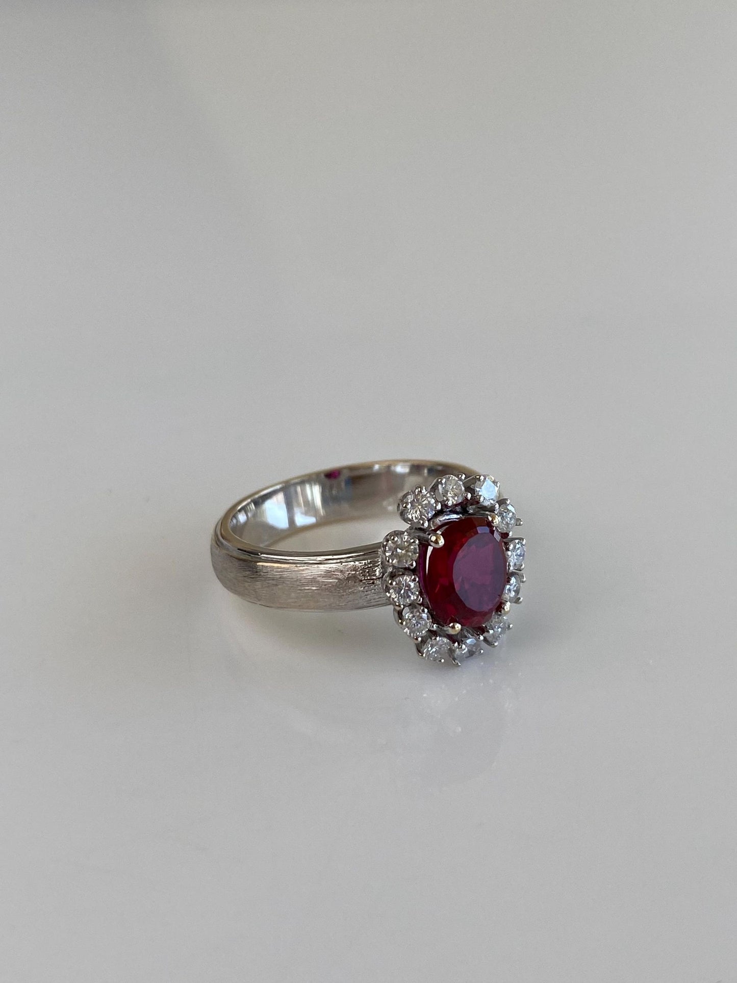 Vintage Solid 14k White Gold Clear Sapphire Halo Ruby Ring - Size 7.25