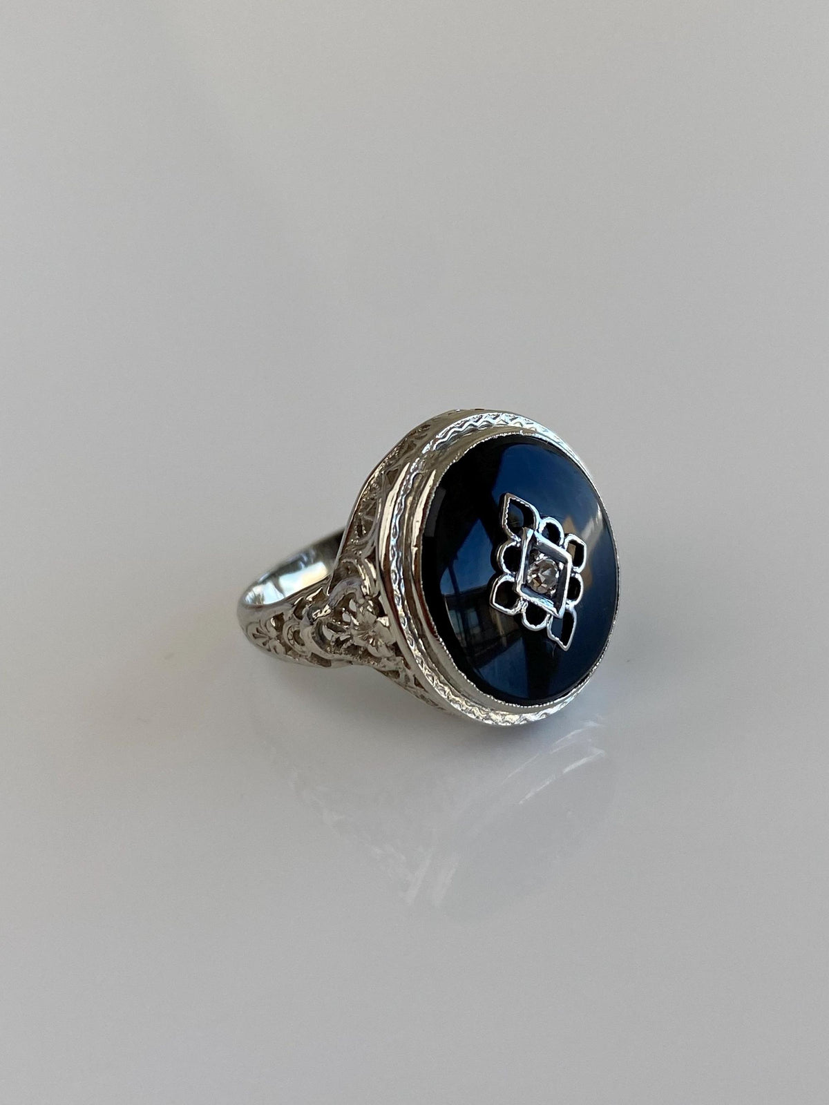 Vintage Solid 14k White Gold Diamond Onyx Art Deco Ring - Size 5.5