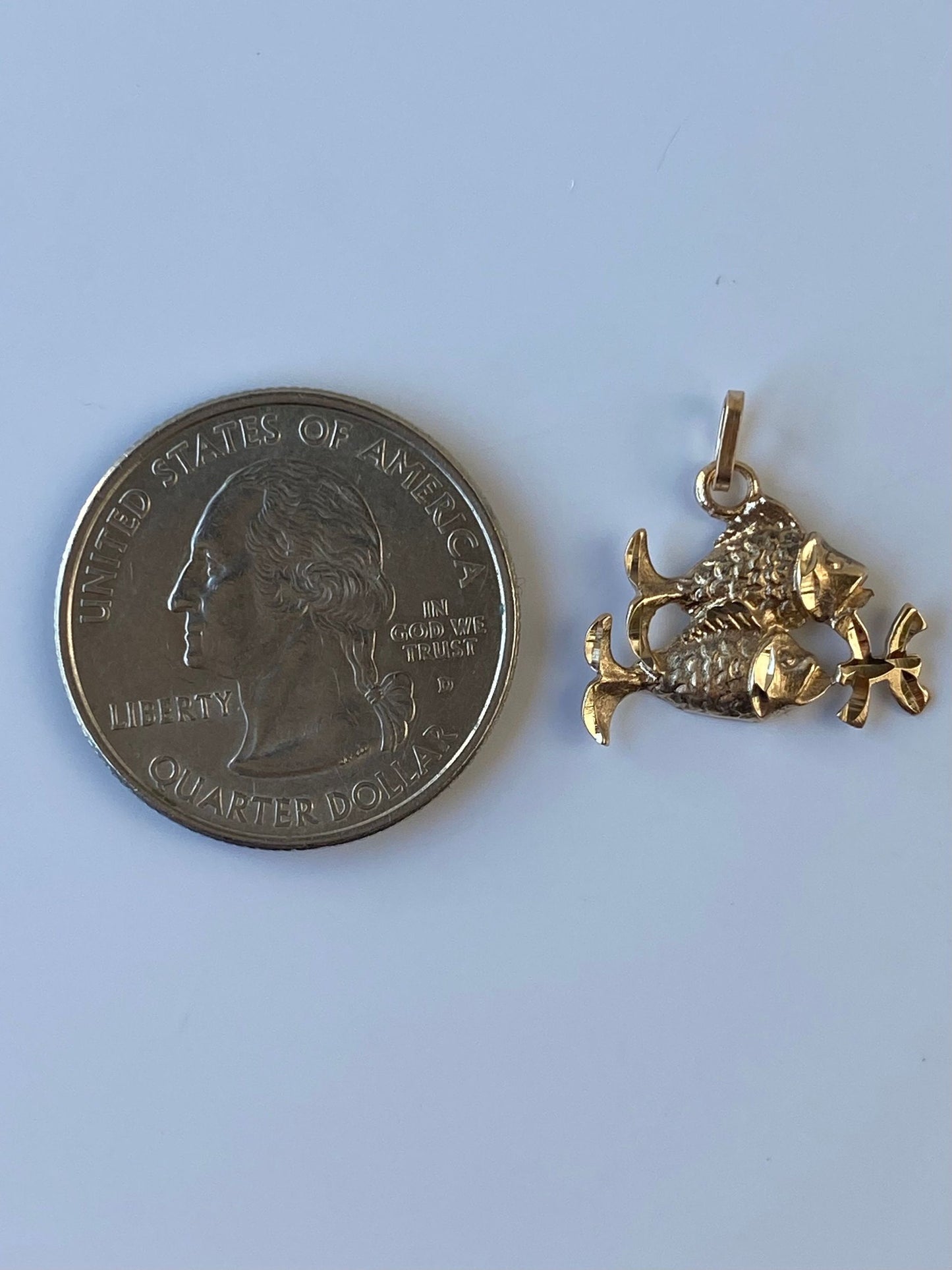 Vintage Solid 14k Yellow Gold Zodiac Astrology Pisces Fish Charm