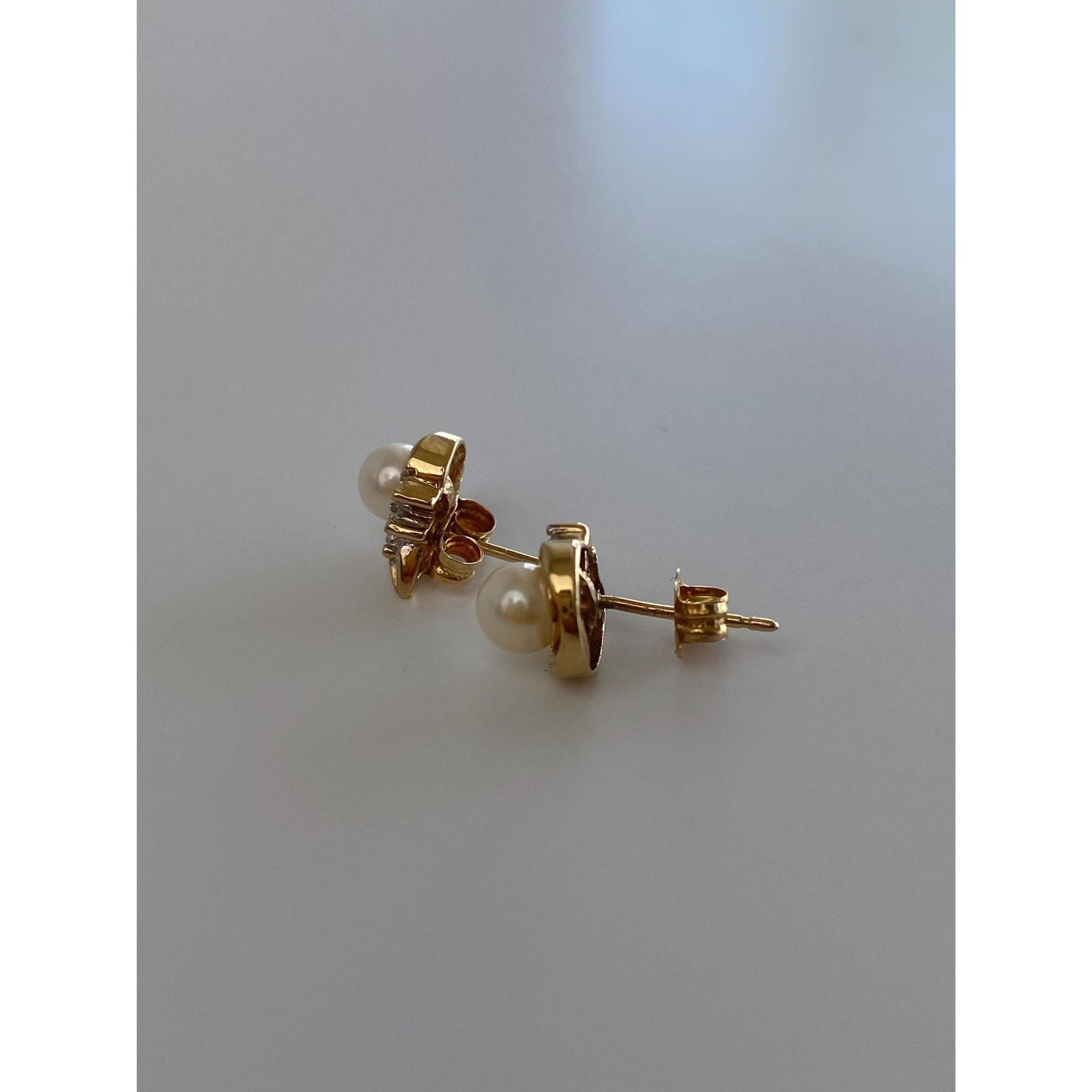Vintage Solid 14k White & Yellow Gold Pearl Stud Earrings