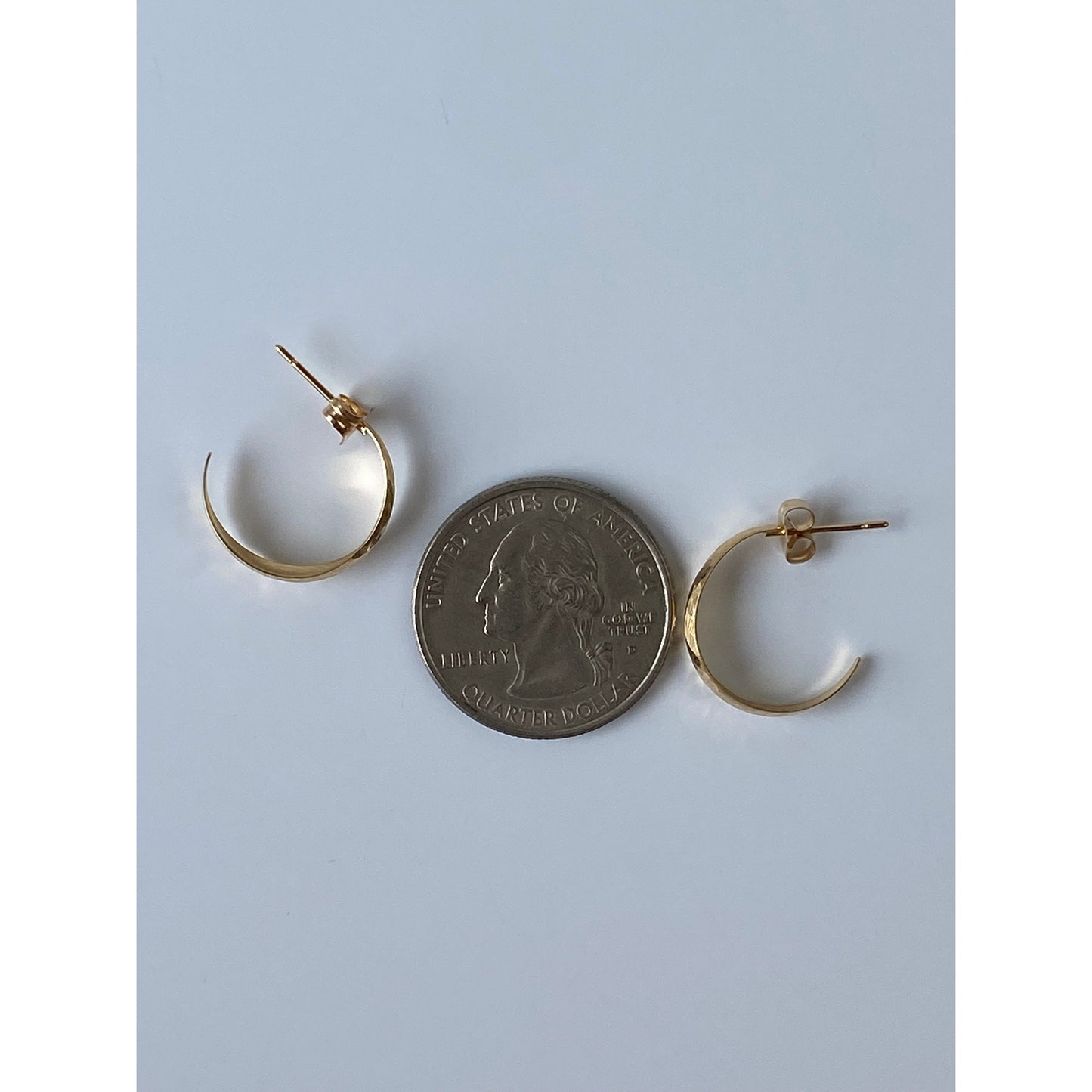 Vintage 18k Yellow Gold Textured Hoop Earrings