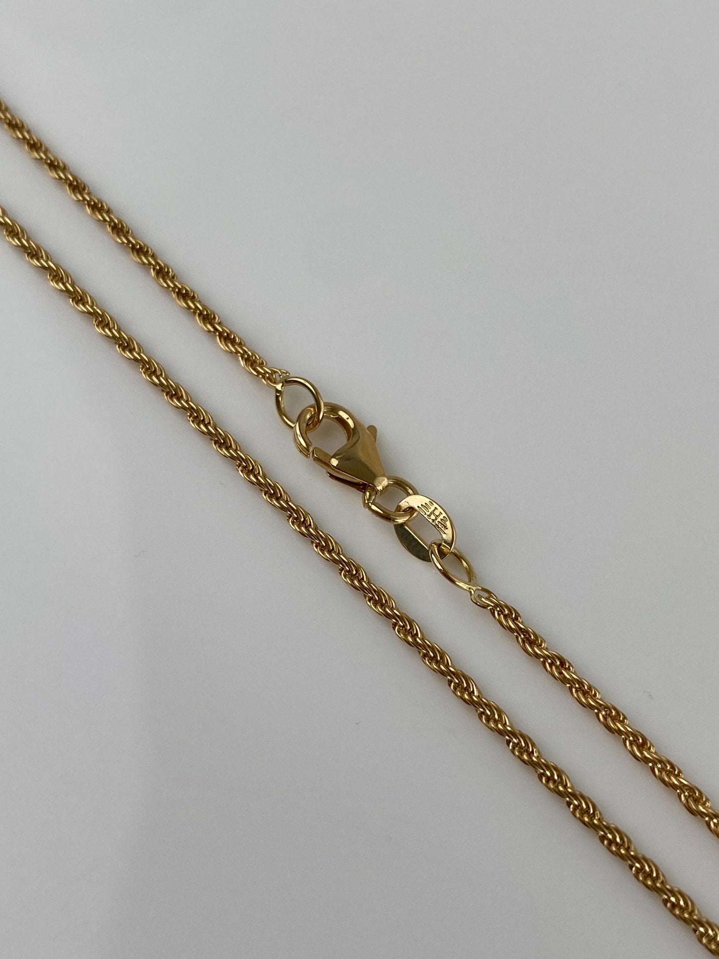 Vintage Solid 18k Yellow Gold Slim Rope Chain Necklace - 18 inches