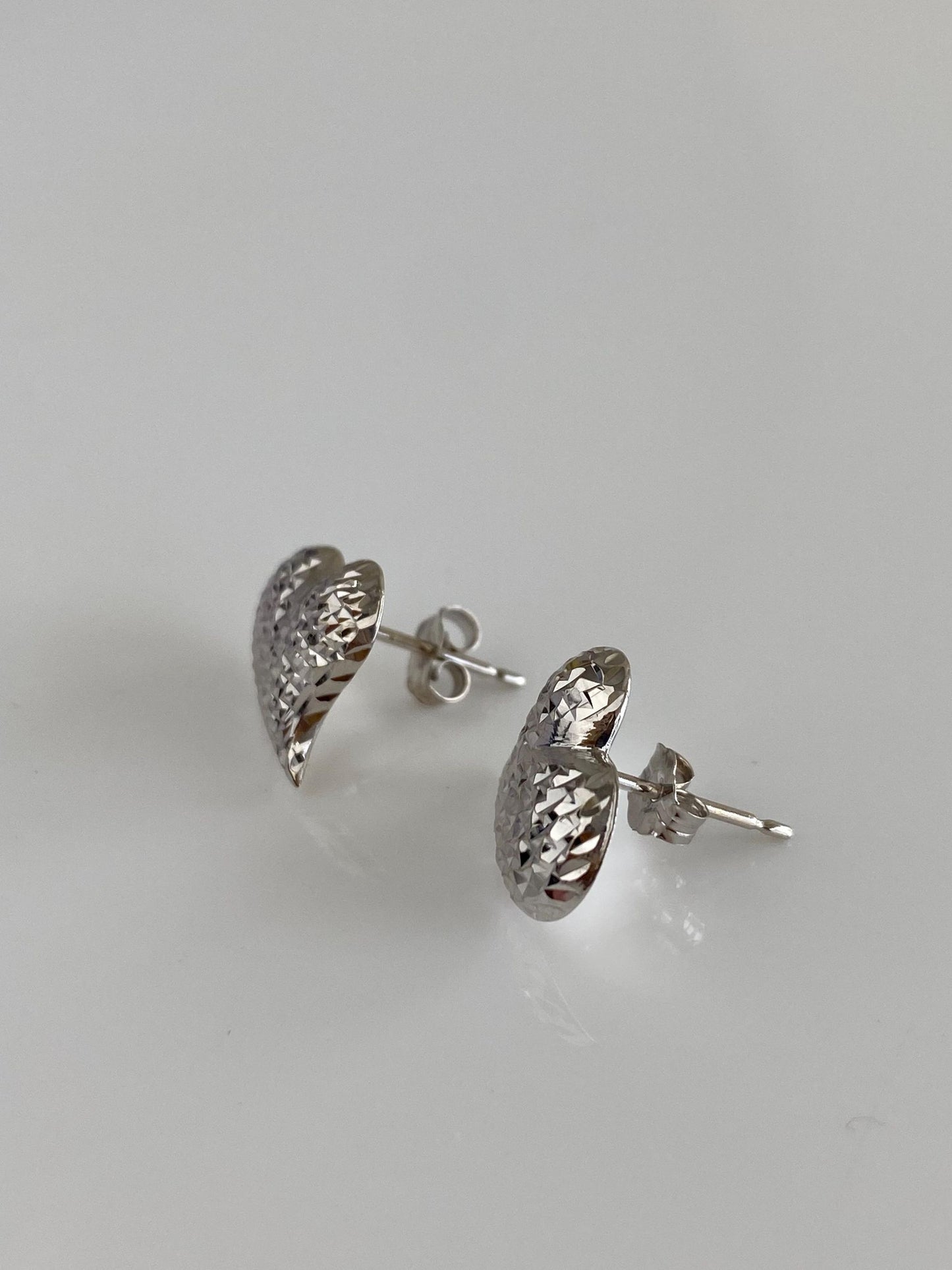 Vintage 14k White Gold Diamond Cut Heart Studs