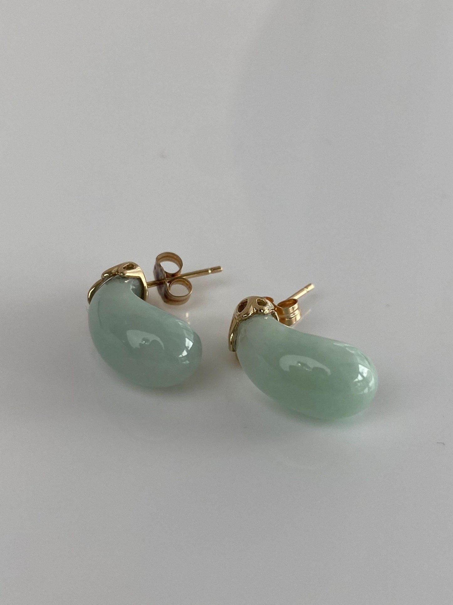 Vintage Solid 14k Yellow Gold Jade Stud Earrings