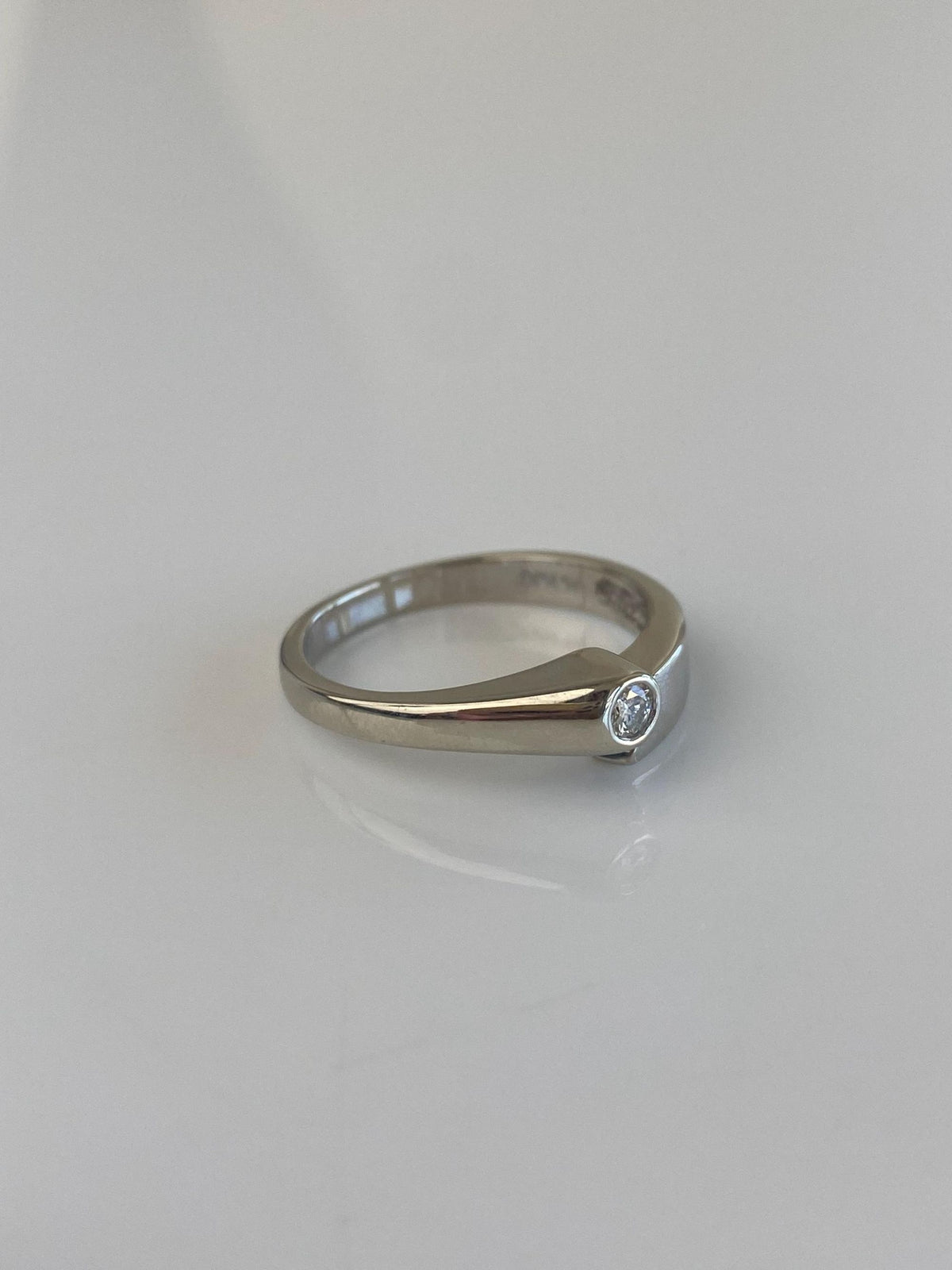 Vintage Solid 14k White Gold Diamond Ring - Size 6.25
