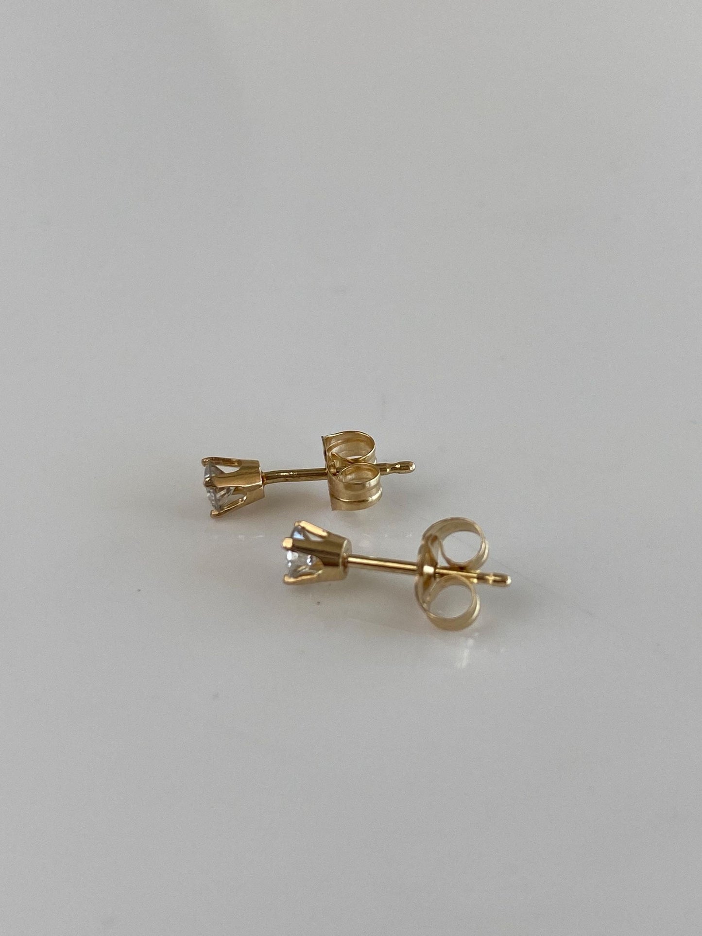 Vintage Solid 14k Yellow Gold Diamond Stud Earrings