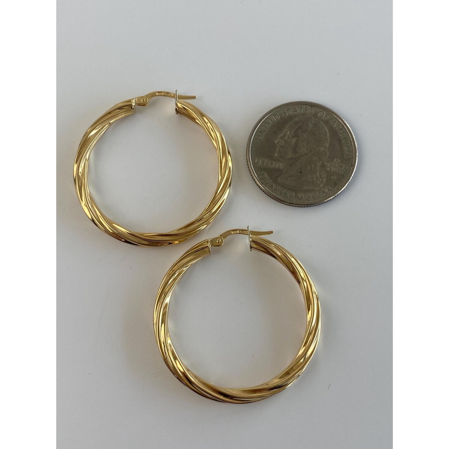 Vintage 18k Yellow Gold Twisted Hoop Earrings