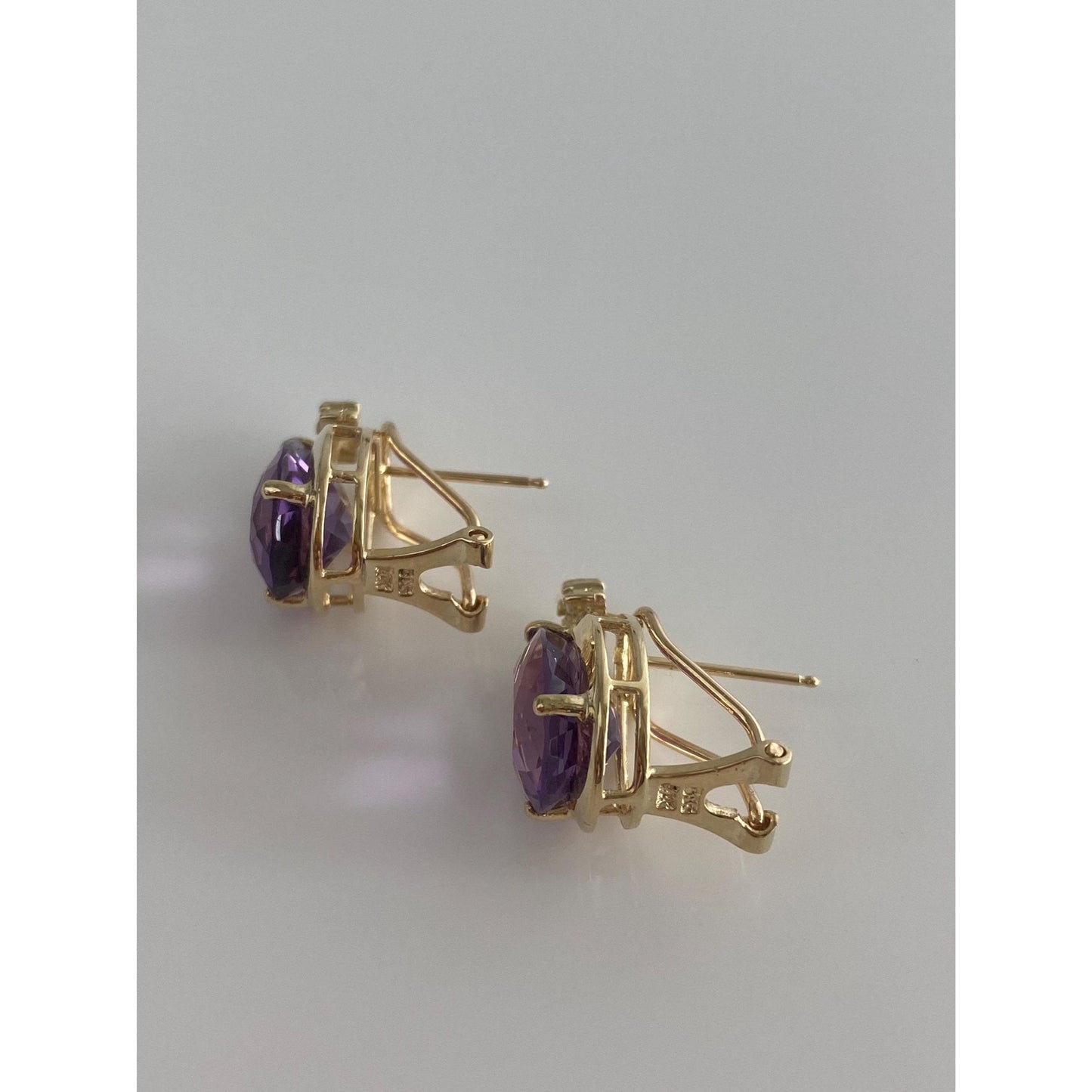 Vintage Solid 14k Yellow Gold Diamond Amethyst Stud Earrings