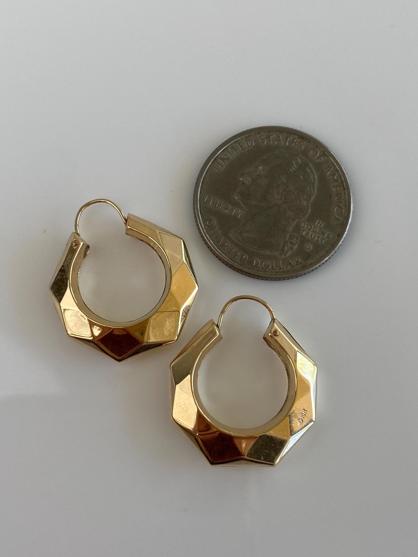 Vintage 10k Yellow Gold Faceted Hoop Earrings