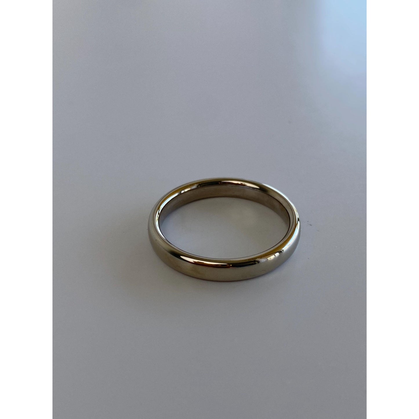 Vintage Solid 14k White Gold Ring Band - Size 8.75