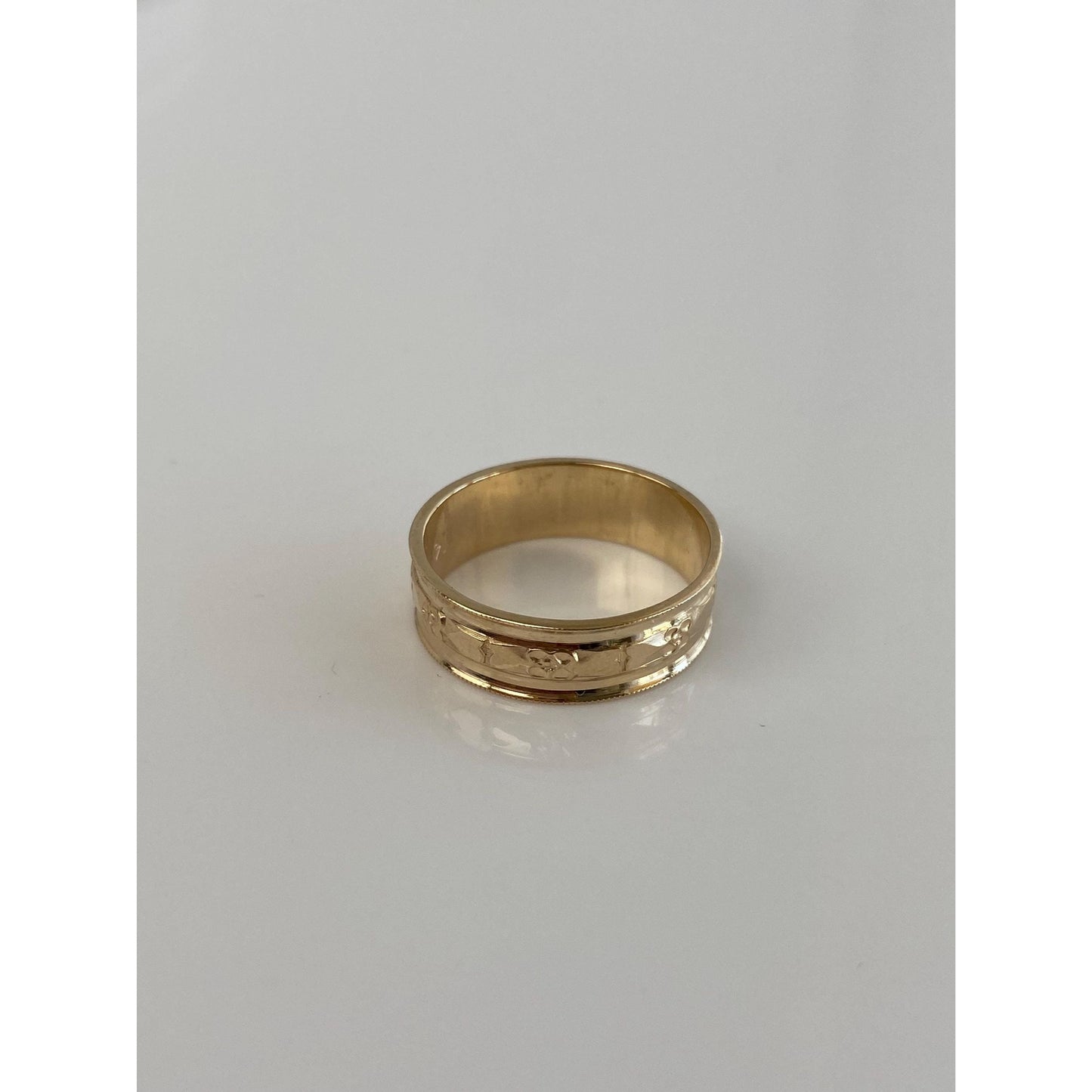 Vintage Solid 14k Yellow Gold Wide Designed Miligrain Ring Band - Size 6.25