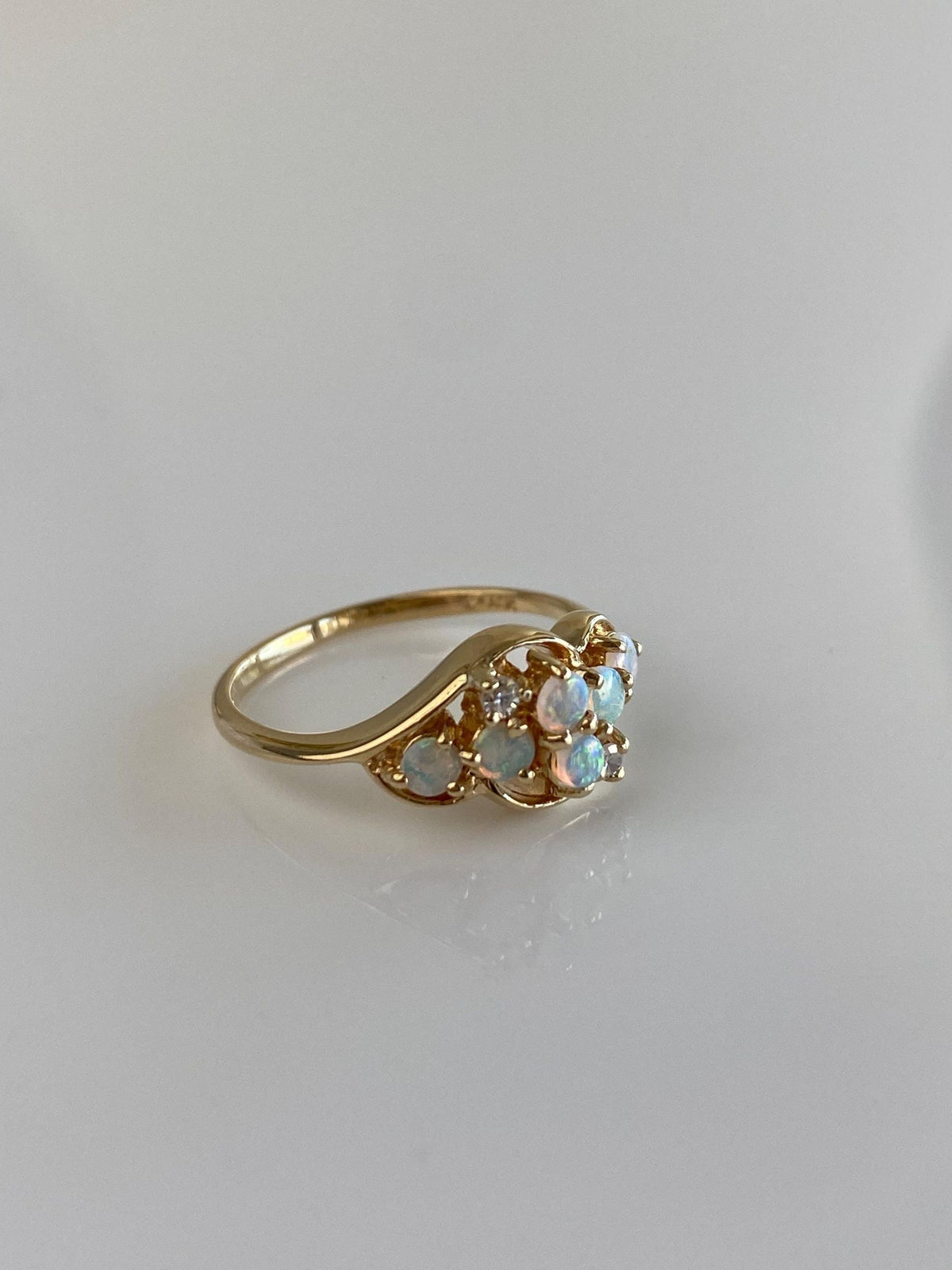 Vintage Solid 14k Yellow Gold Diamonds Opals Ring - Size 6.25