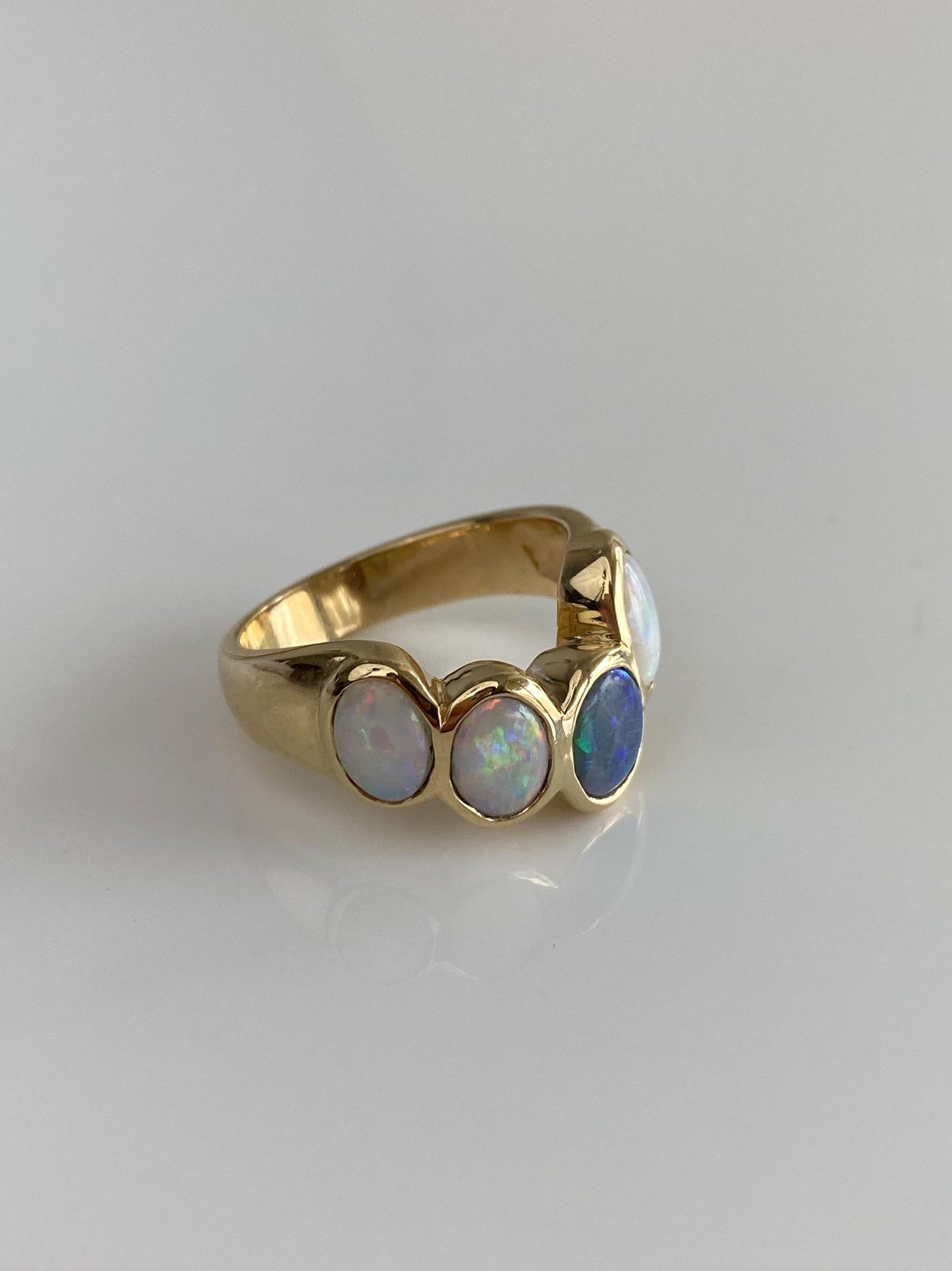 Vintage Solid 14k Yellow Gold Opal Row Ring - Size 7.25
