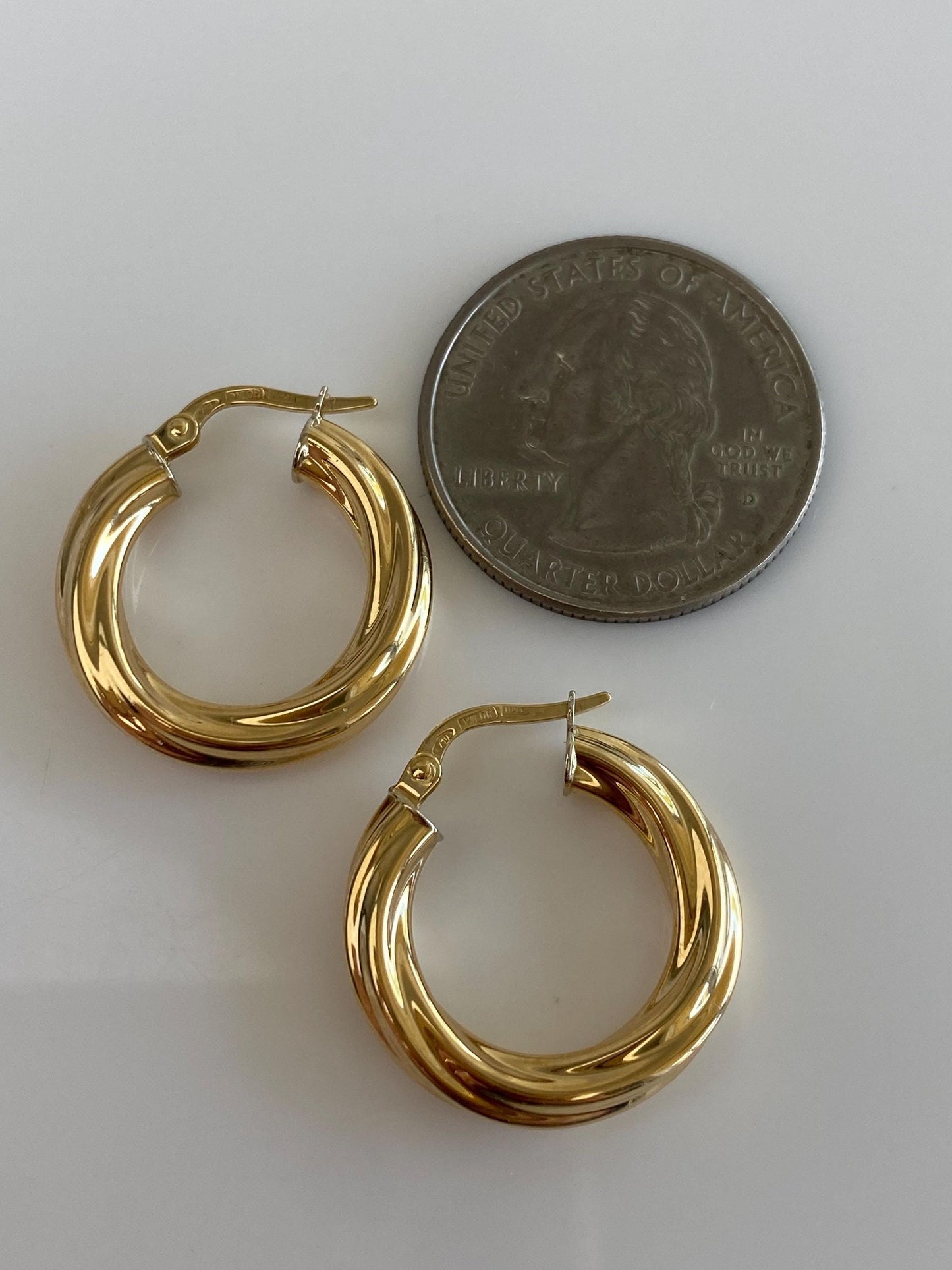 Vintage 18k Yellow Gold Twist Hoop Earrings