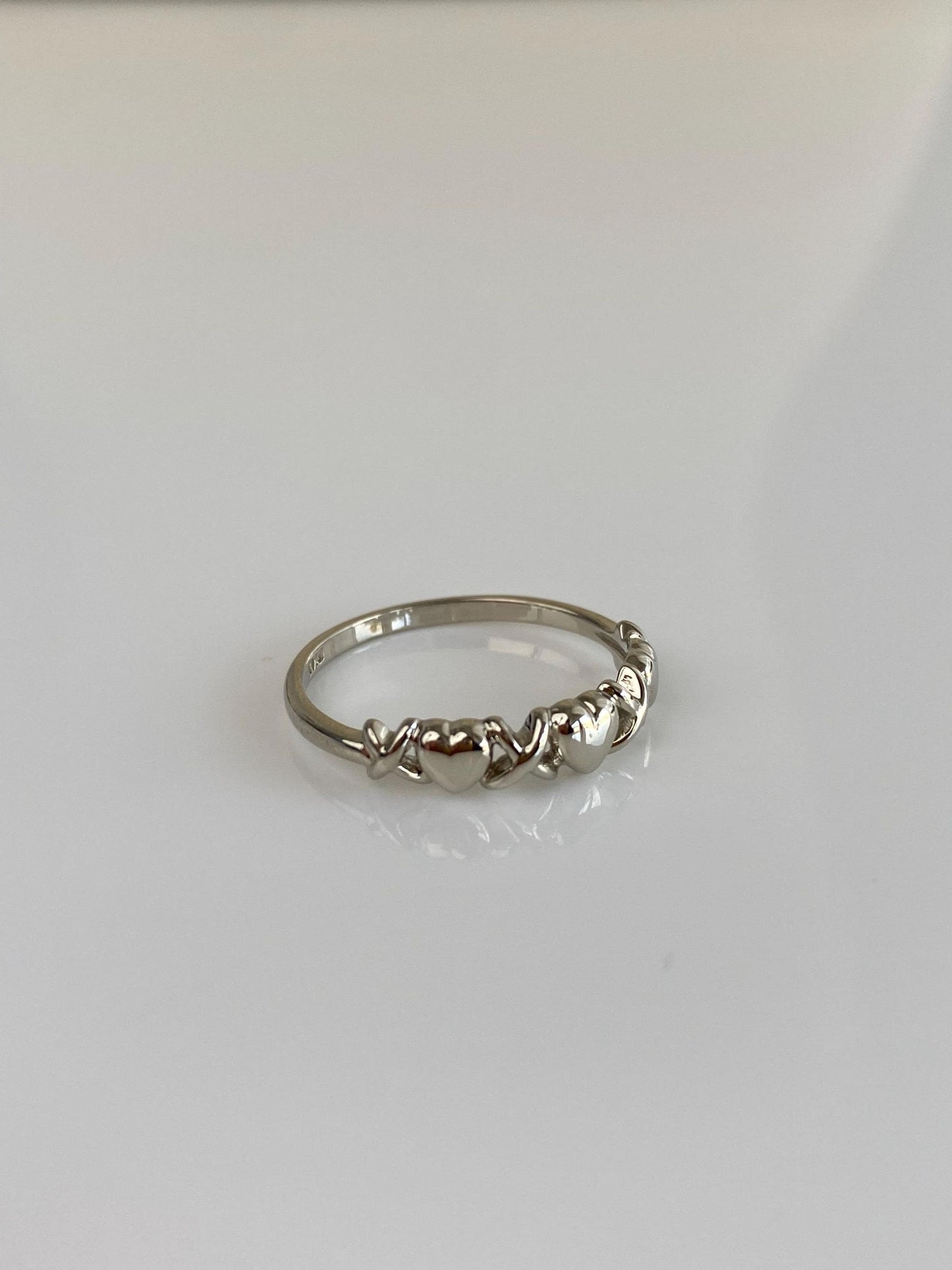 Vintage Solid 14k White Gold X Heart Ring Band - Size 6.75
