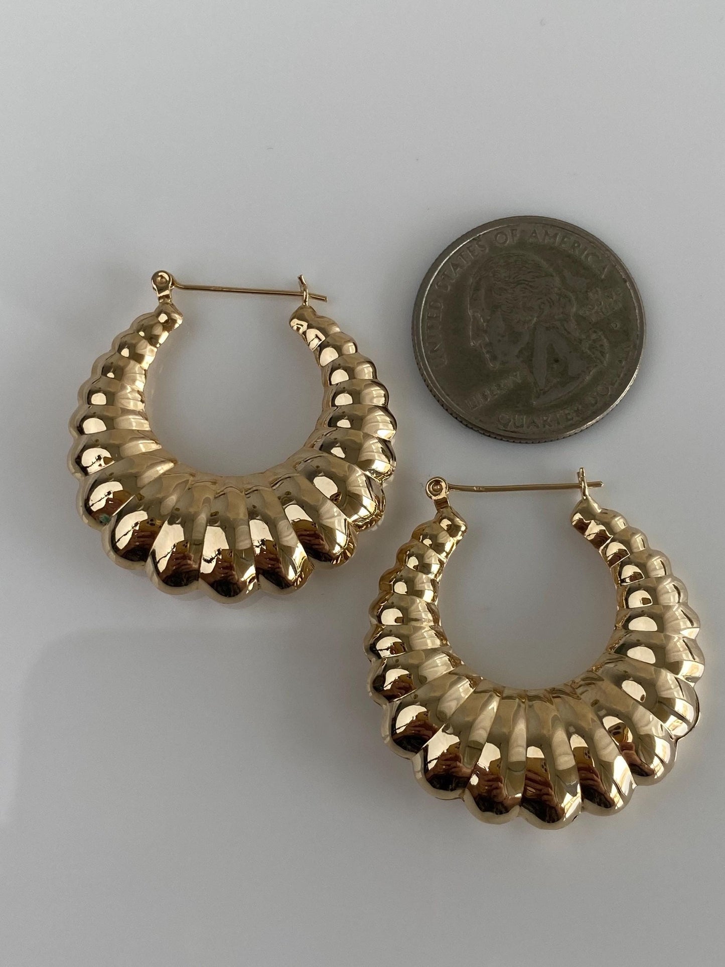 Vintage 14k Yellow Gold Large Scalloped Hoop Earrings