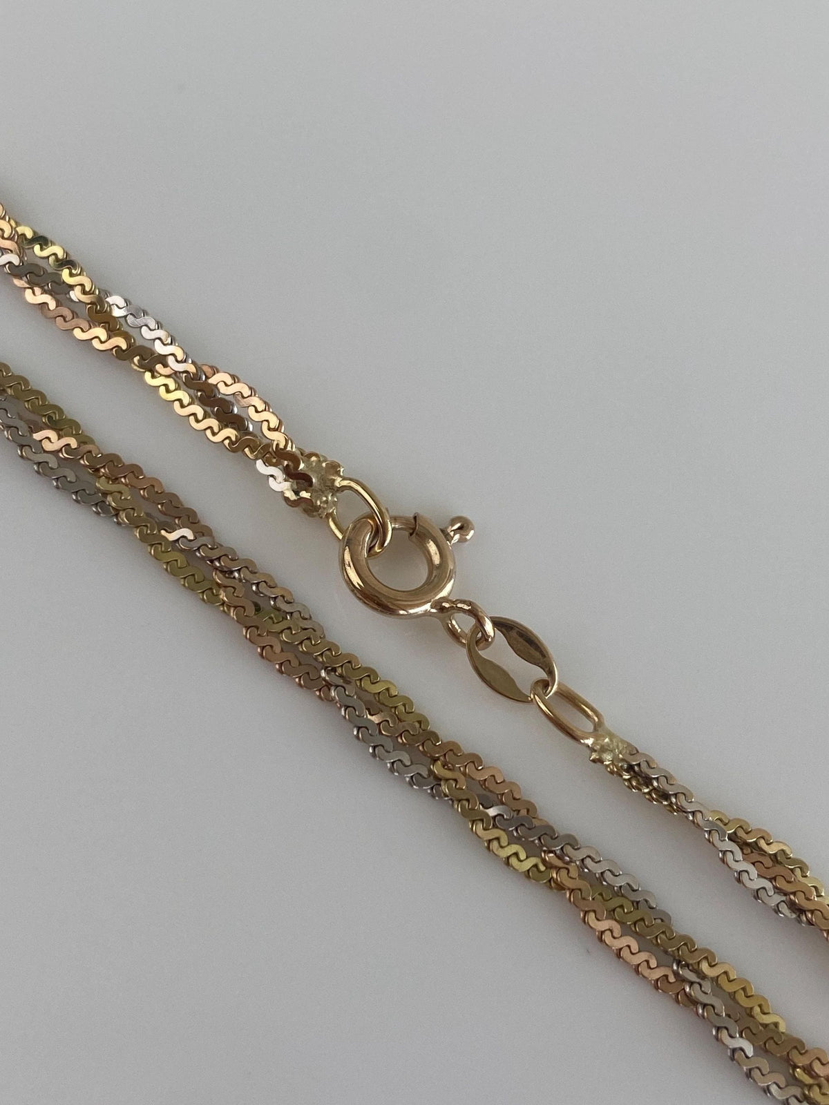 Vintage Solid 14k Tri Tone Braided Serpentine Chain Necklace - 18.5 inches