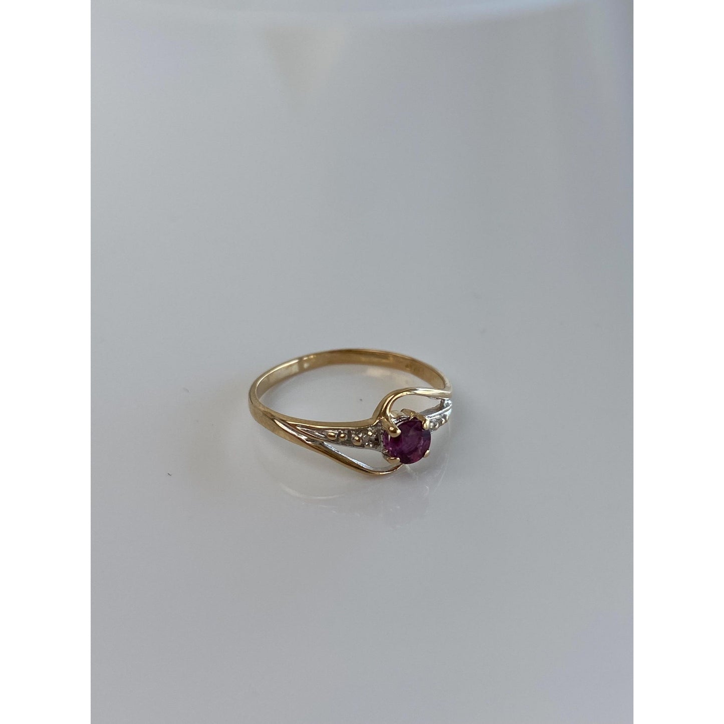 Solid 14k Yellow Gold Pink & Clear Sapphire Ring - Size 5.75