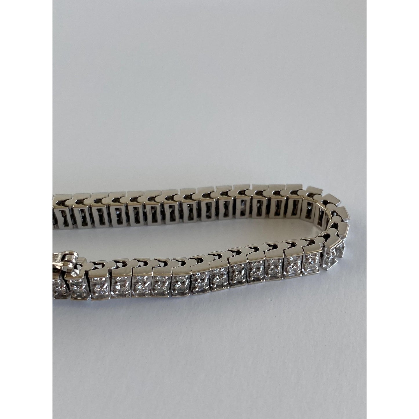 Vintage Solid 14k White Gold Diamond Tennis Line Bracelet - 7.5 inches
