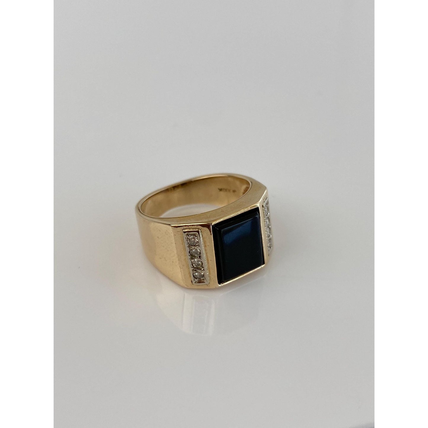 Vintage Solid 10k Yellow Gold Onyx & Diamond Ring - Size 7.5
