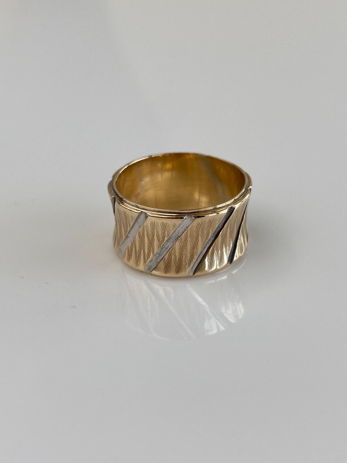 Vintage Solid 14k White & Yellow Gold Lined Ring Band - Size 5.75