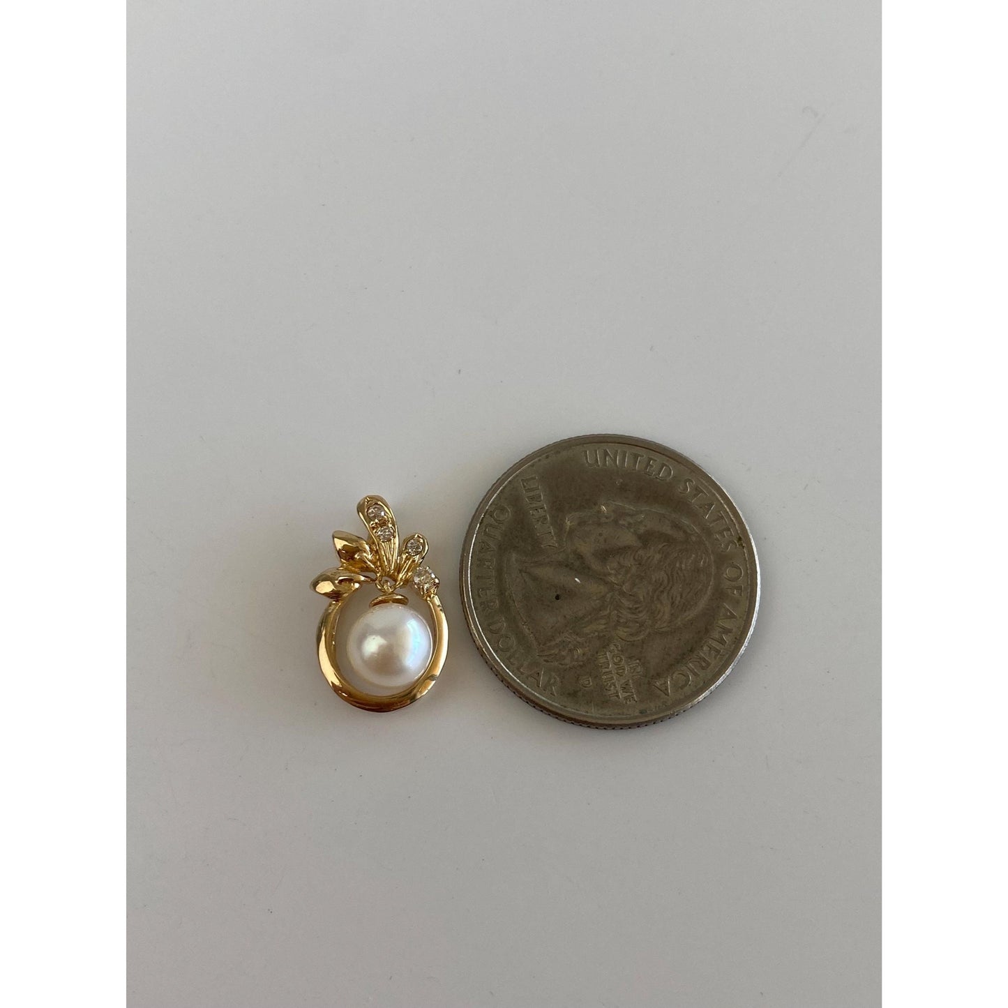 Vintage Solid 14k Yellow Gold Clear Sapphire Pearl Dangle Slide Charm