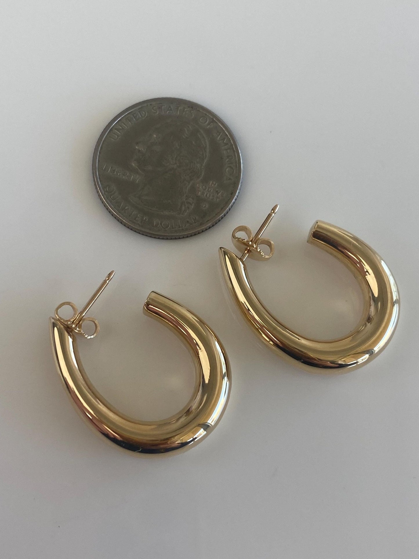 Vintage 14k Yellow Gold Oval Drop Hoop Earrings