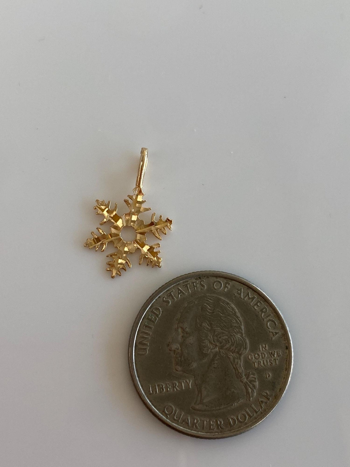 Vintage Solid 14k Yellow Gold Diamond Cut Snowflake Charm