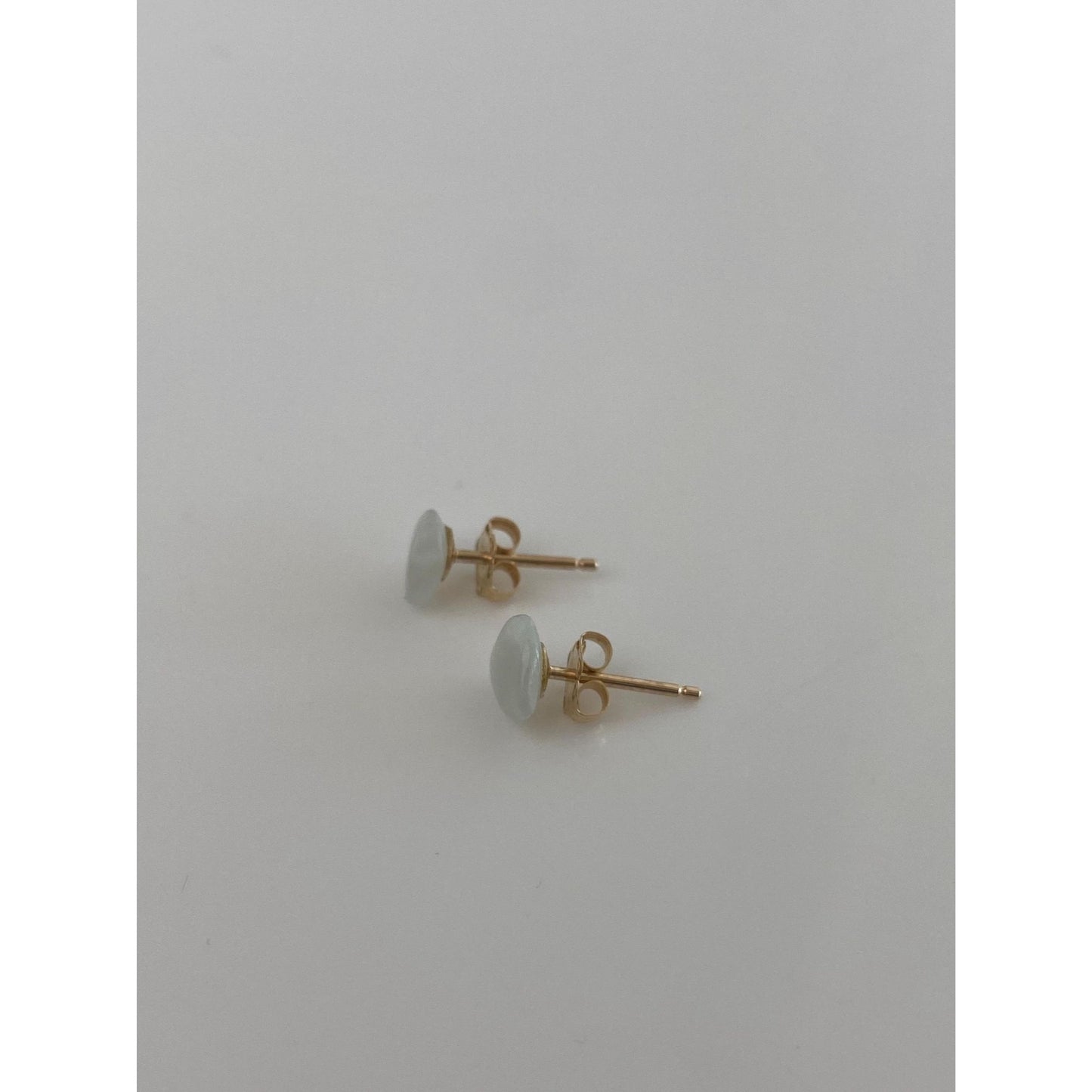 Vintage Solid 14k Yellow Gold White Quartz Heart Stud Earrings