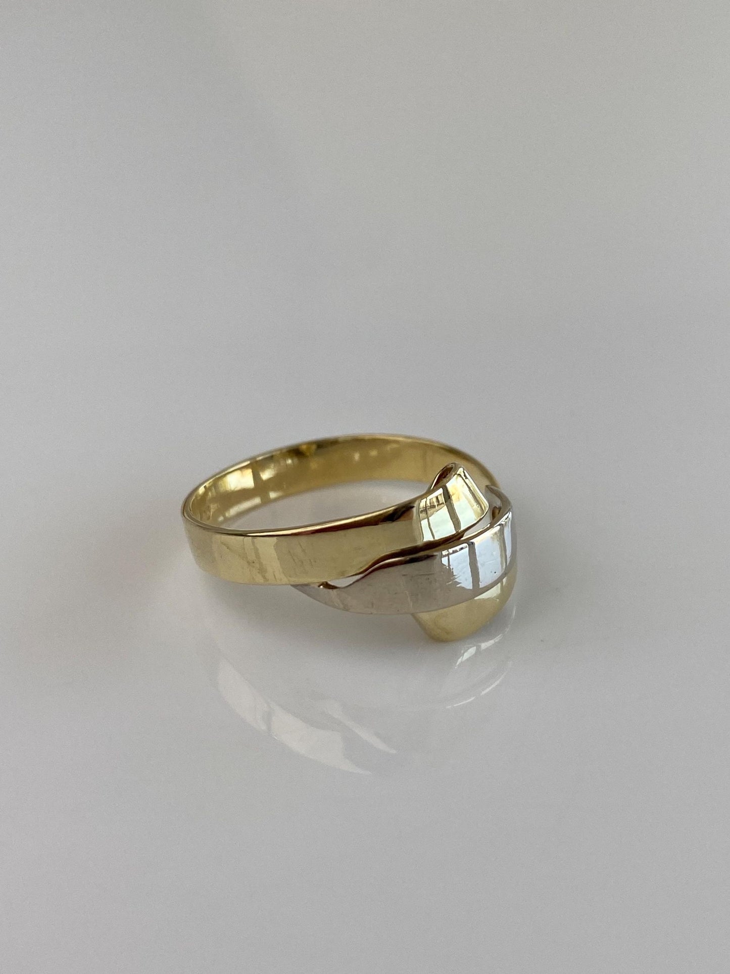 Vintage Solid 14k White & Yellow Gold Folded Ring - Size 7.25