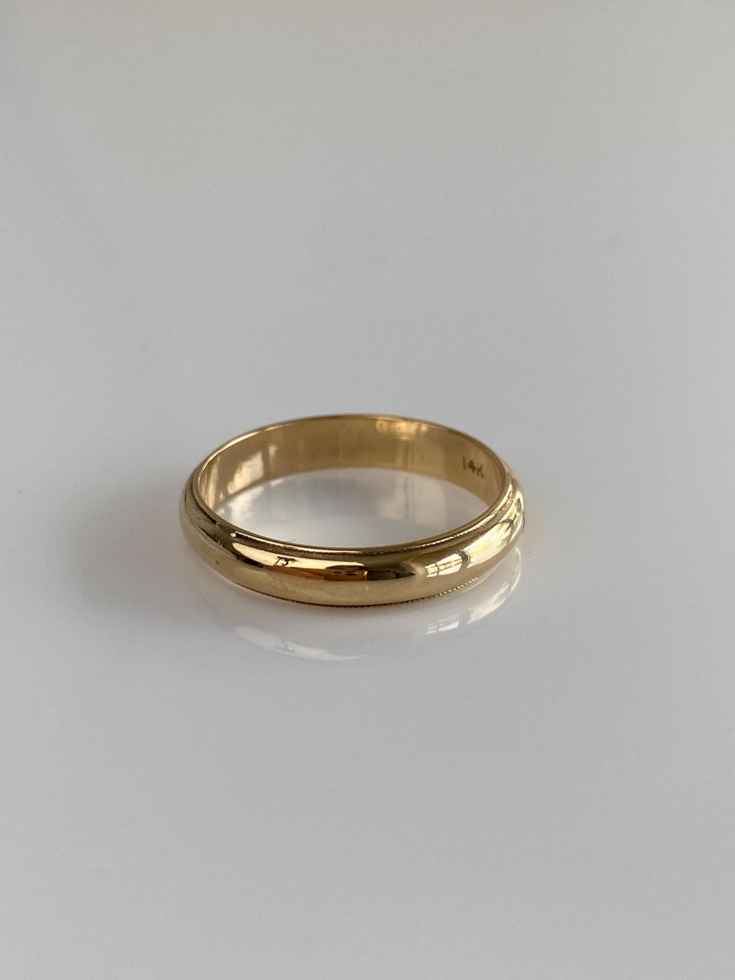 Vintage Solid 14k Yellow Gold Milgrain Ring Band - Size 8.25