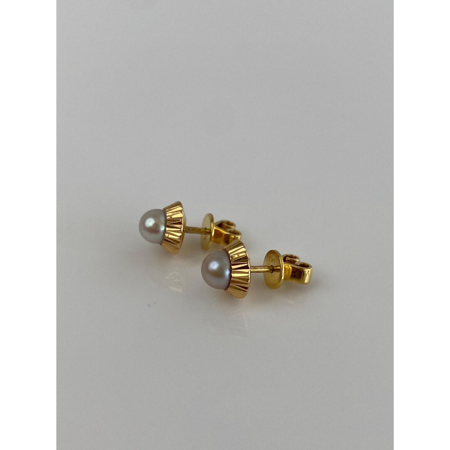 Solid 18k Yellow Gold Pearl Stud Earrings