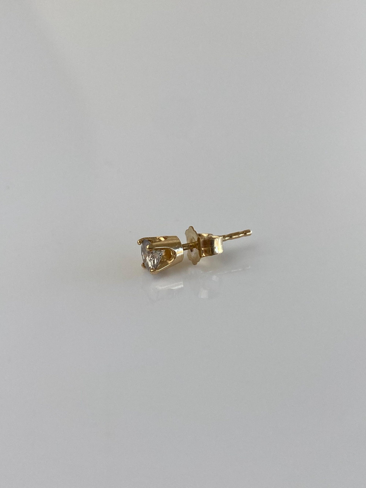 Vintage Solid 14k Yellow Gold SINGLE Diamond Stud Earring