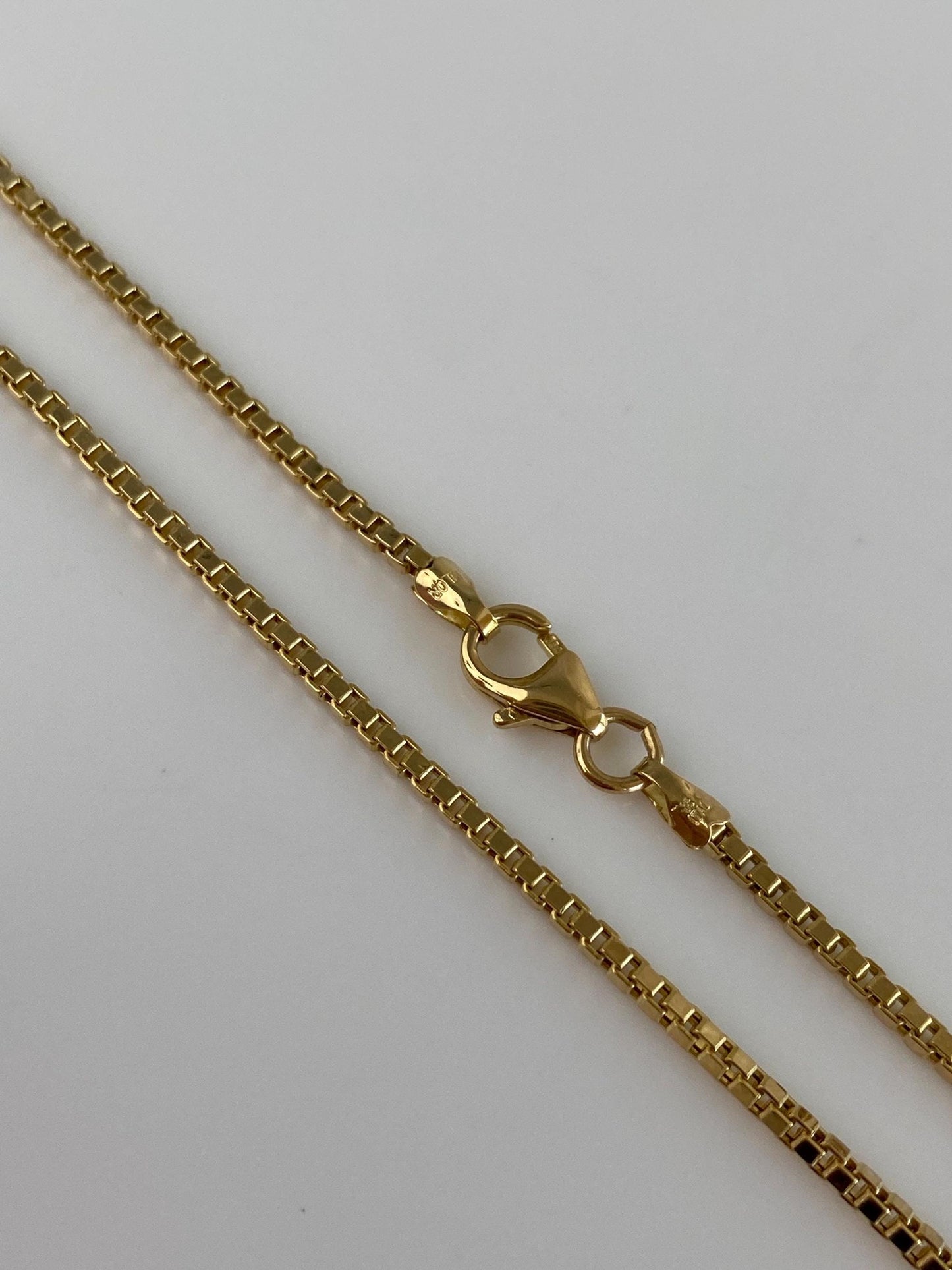 Vintage Solid 18k Yellow Gold Box Chain Necklace - 20 inches