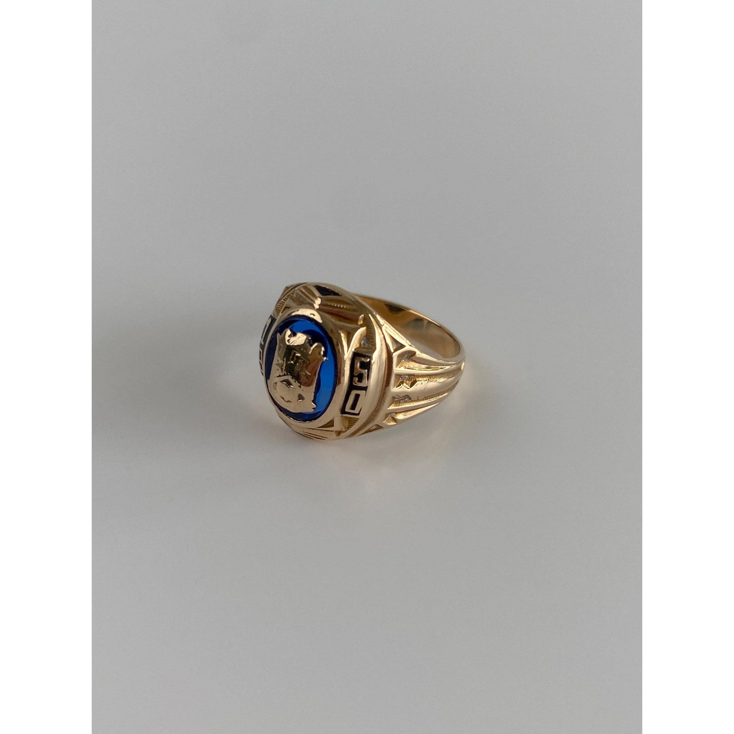 Vintage Solid 10k Yellow Gold 1950 Class Ring - Size 6.25