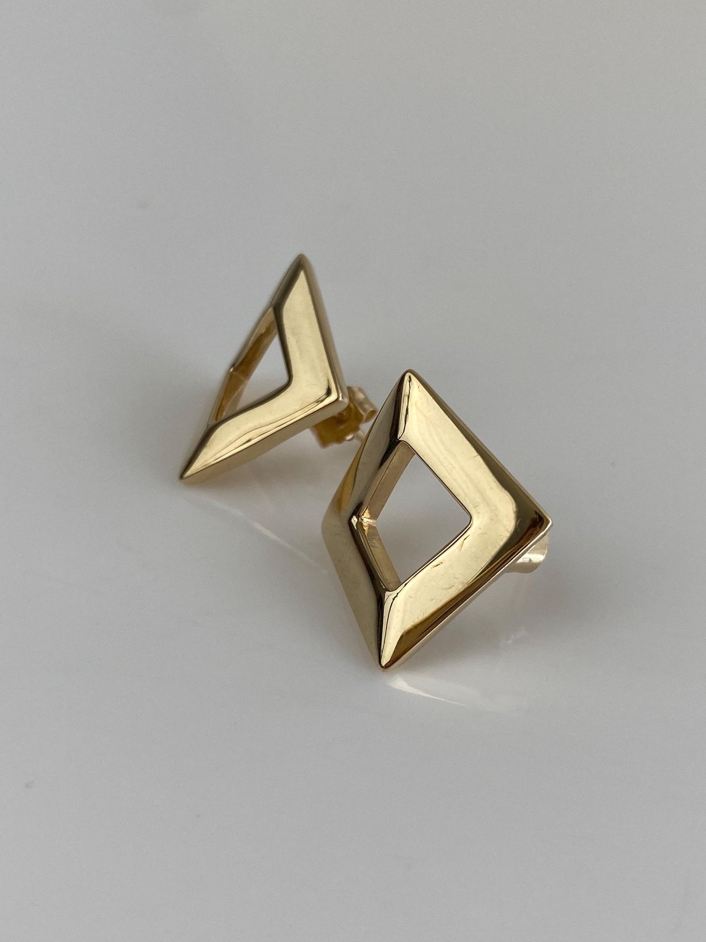 Vintage Solid 14k Yellow Gold Square Stud Earrings