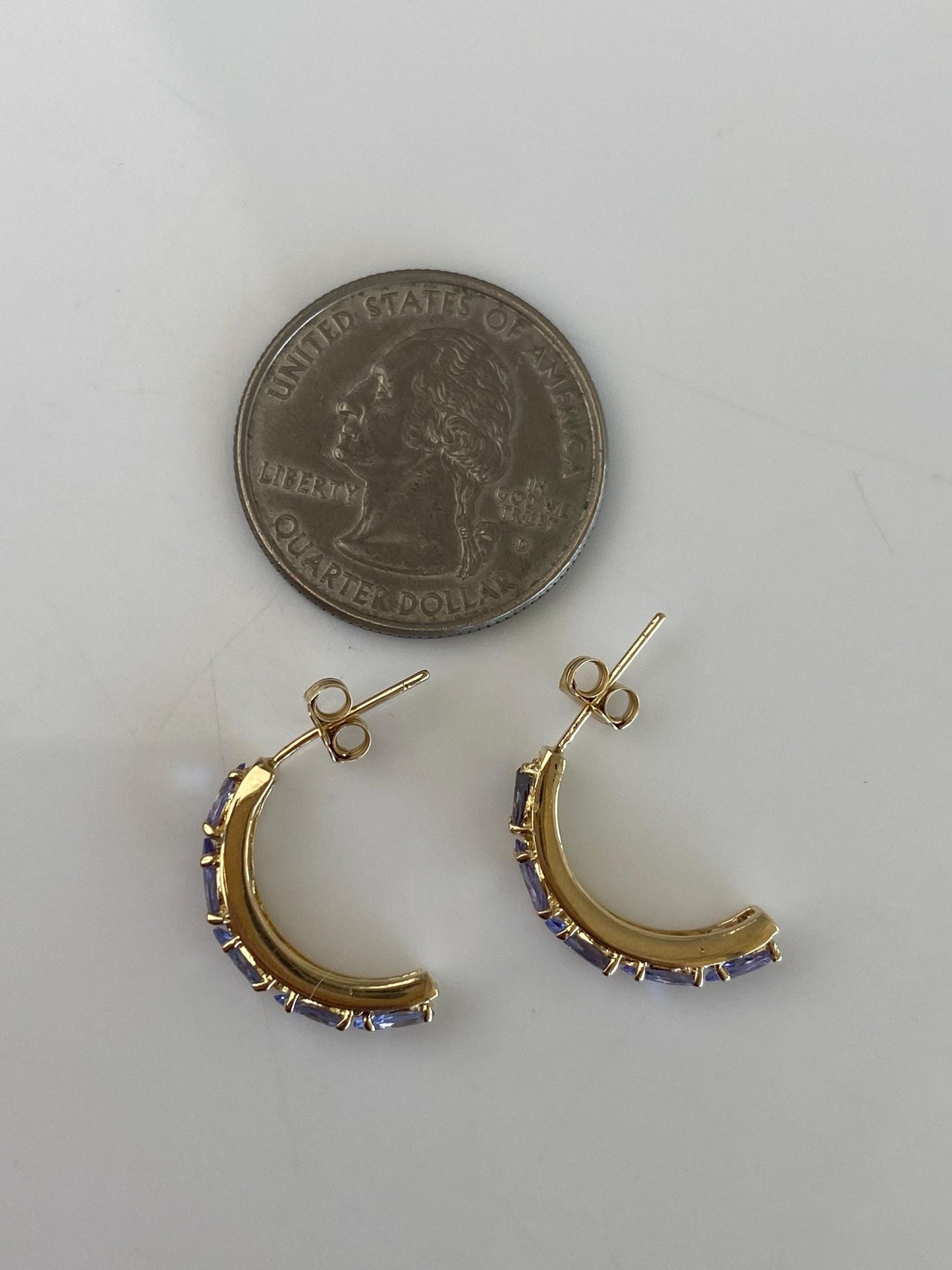 Vintage Solid 14k Yellow Gold Tanzanite Stud Earrings