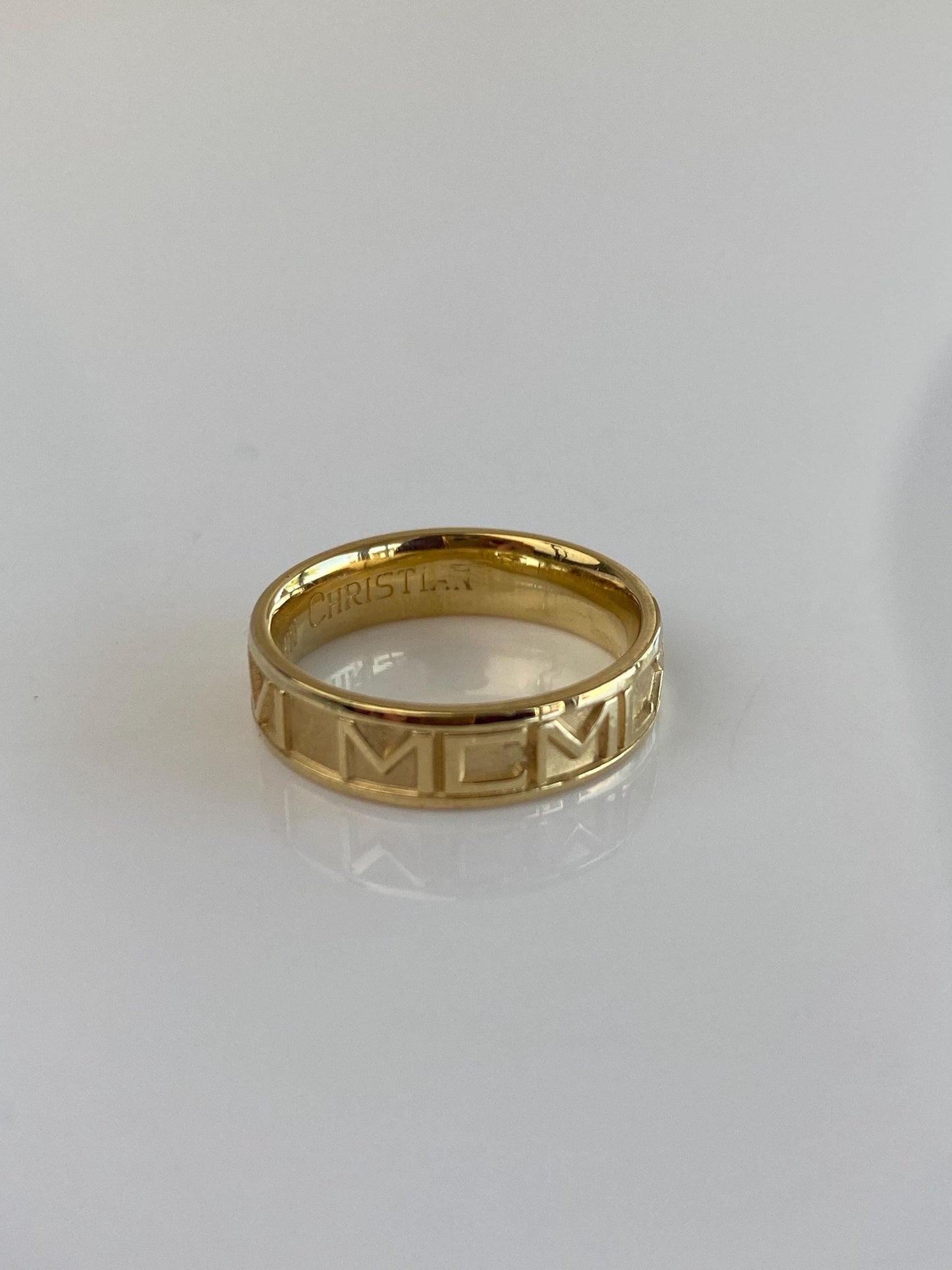 Vintage Solid 18k Yellow Gold Roman Numeral Ring Band - Size 5.25