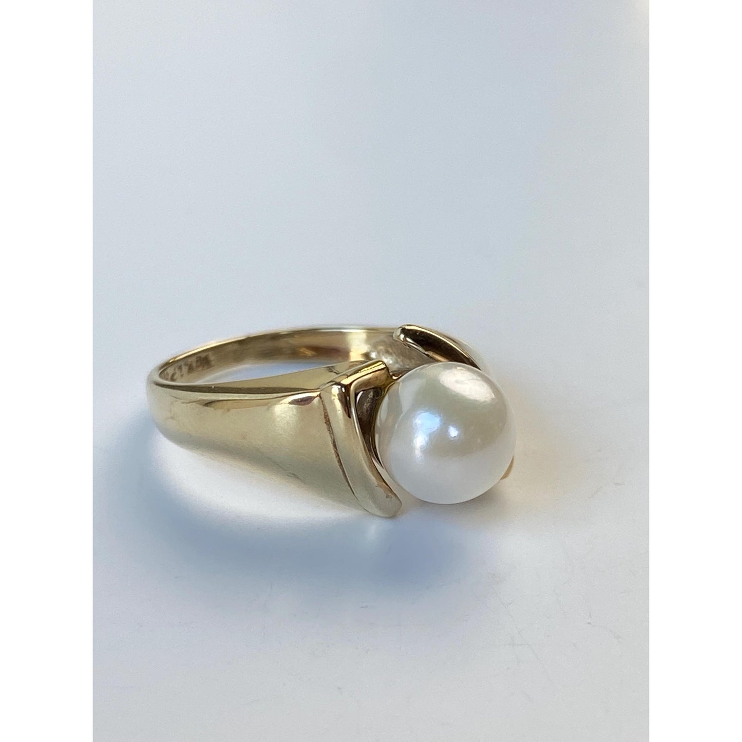 Vintage Solid 10k Yellow Gold Pearl Ring - Size 5.5