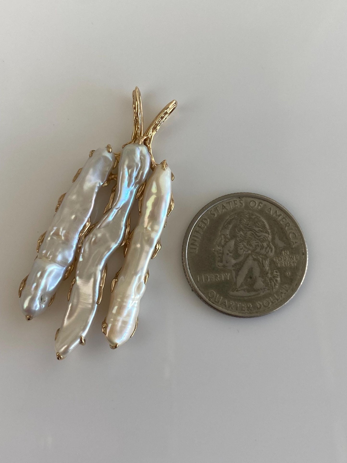 Vintage Solid 14k Yellow Gold Freshwater Stick Pearl Charm