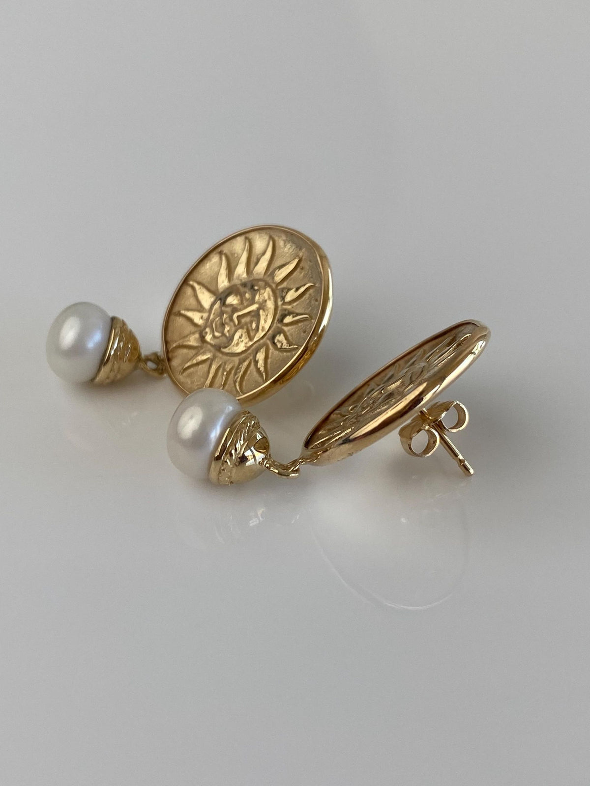 Vintage Solid 14k Yellow Gold Pearl Dangle Sun Face Drop Earrings