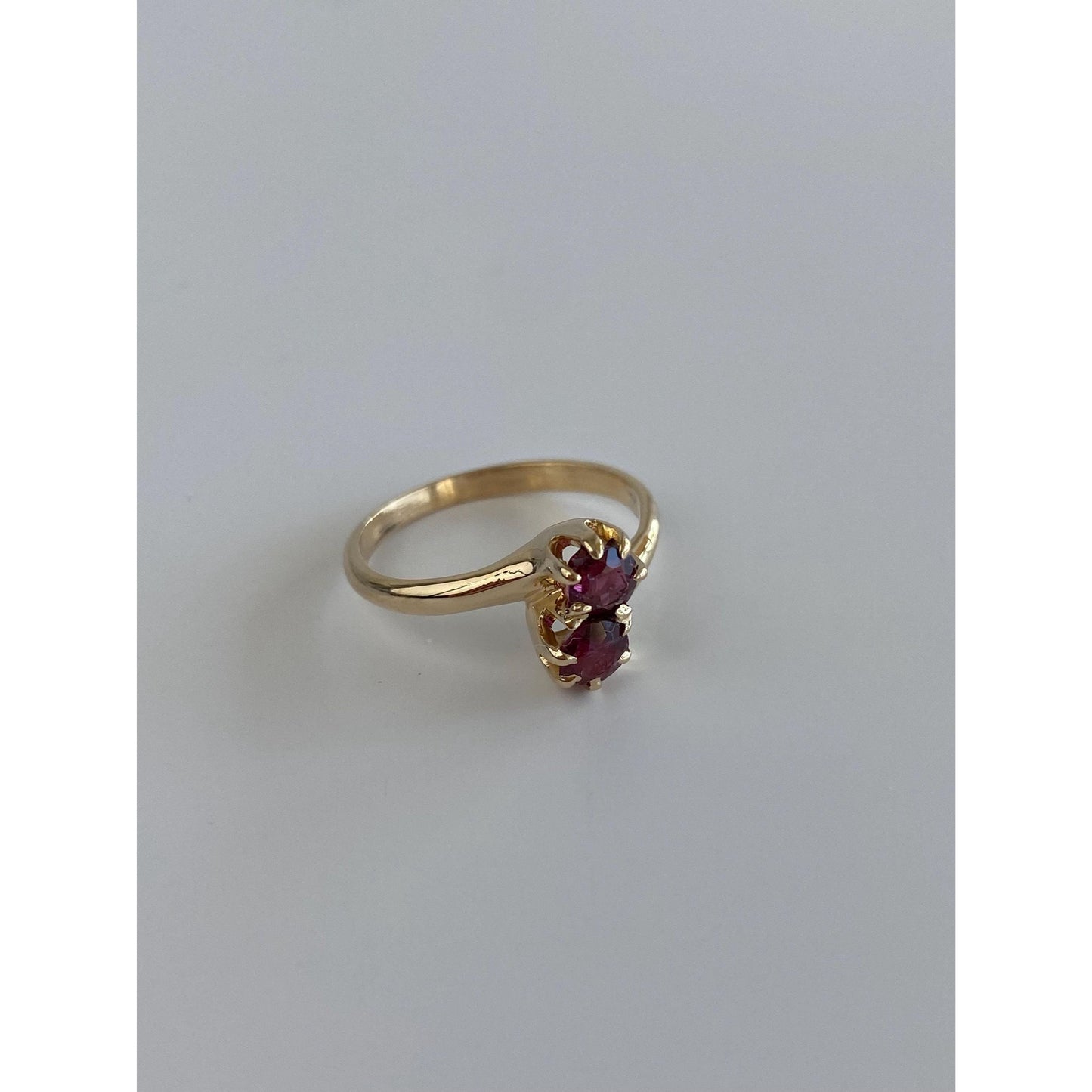Solid 14k Yellow Gold Double Red Spinel Twist Ring - Size 6.25