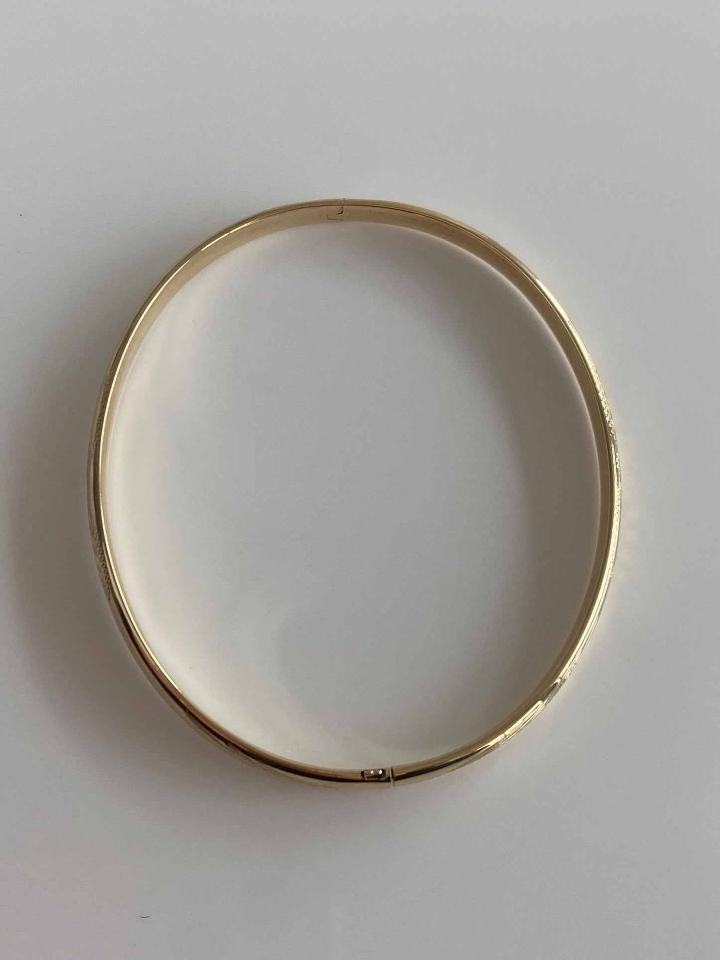 Vintage 14k Yellow Gold Engraved Bangle Bracelet - 6.5 Inches